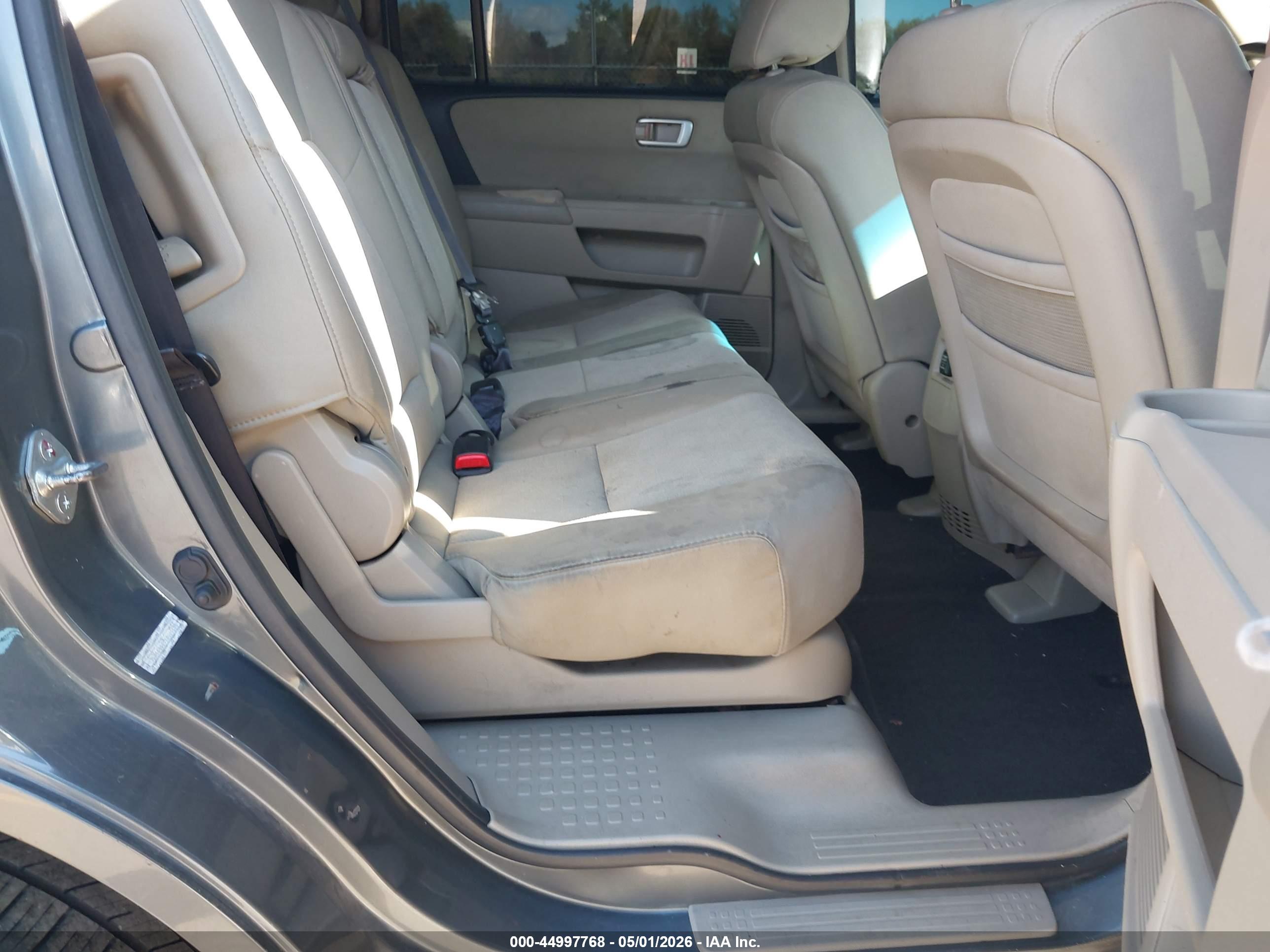 HONDA PILOT image 8