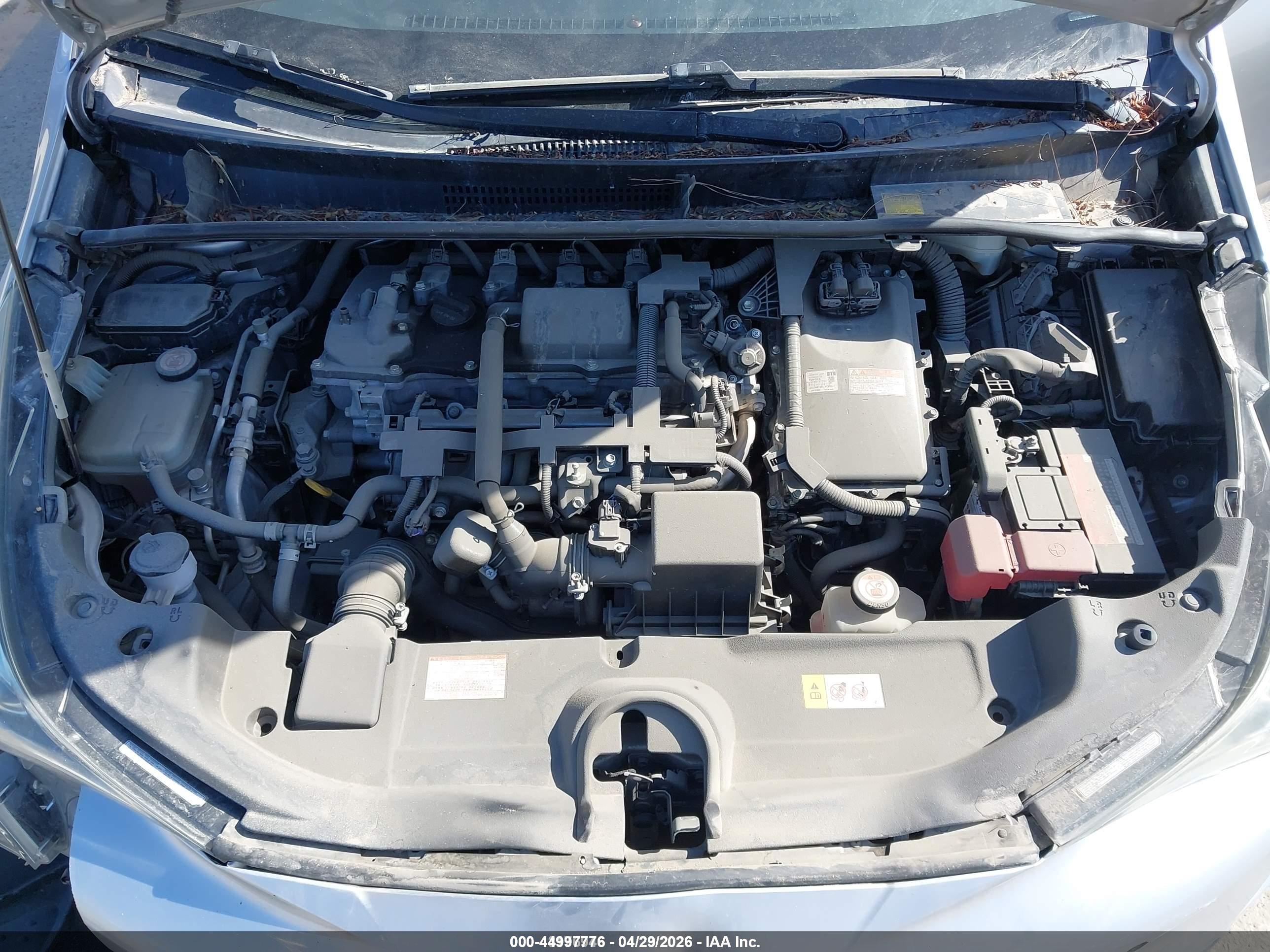 TOYOTA PRIUS image 10