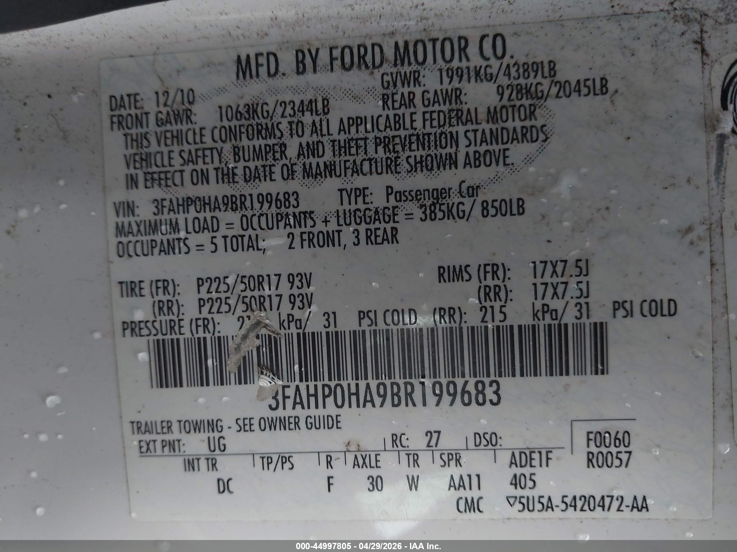 FORD FUSION image 9