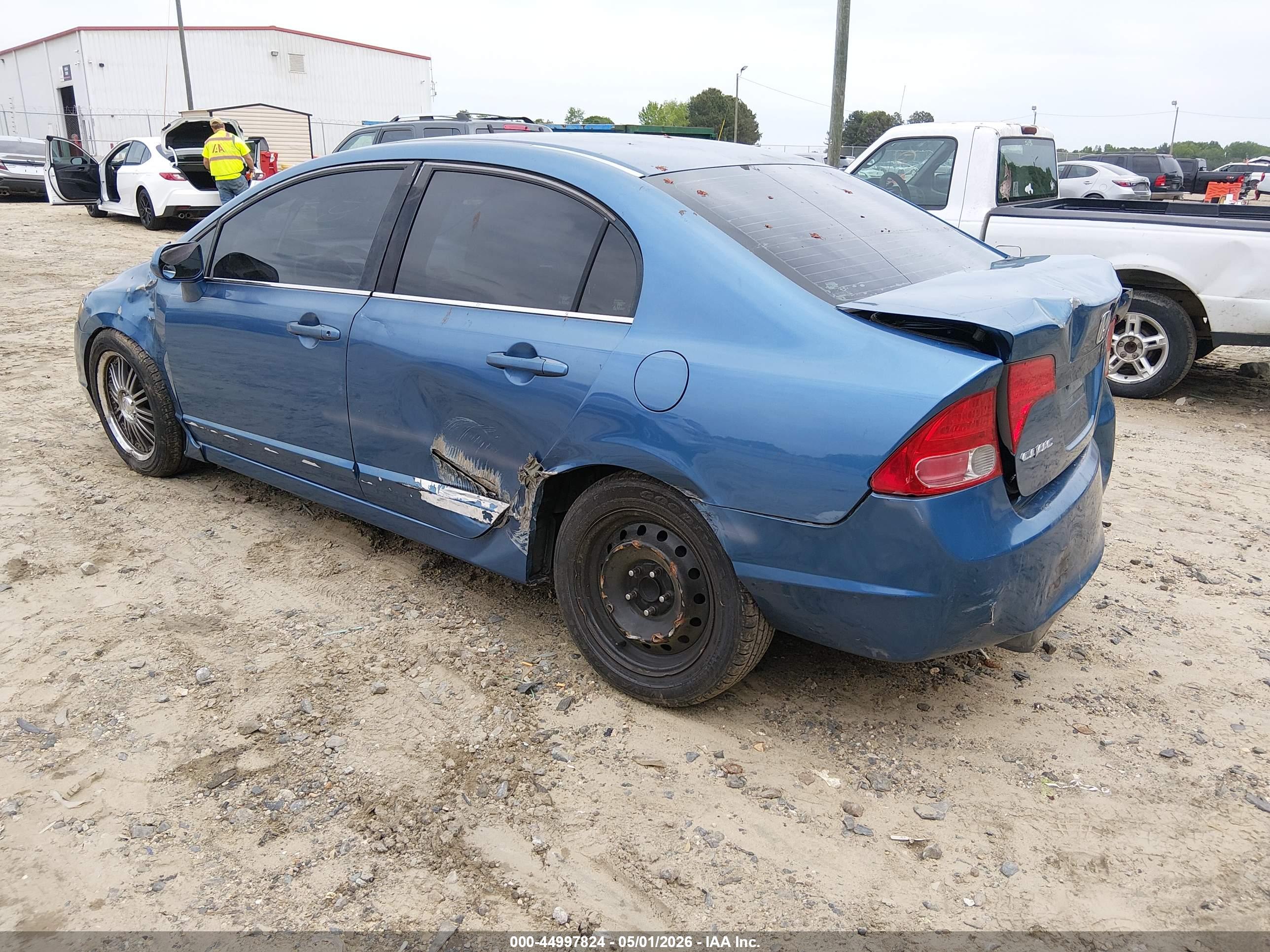 HONDA CIVIC image 3