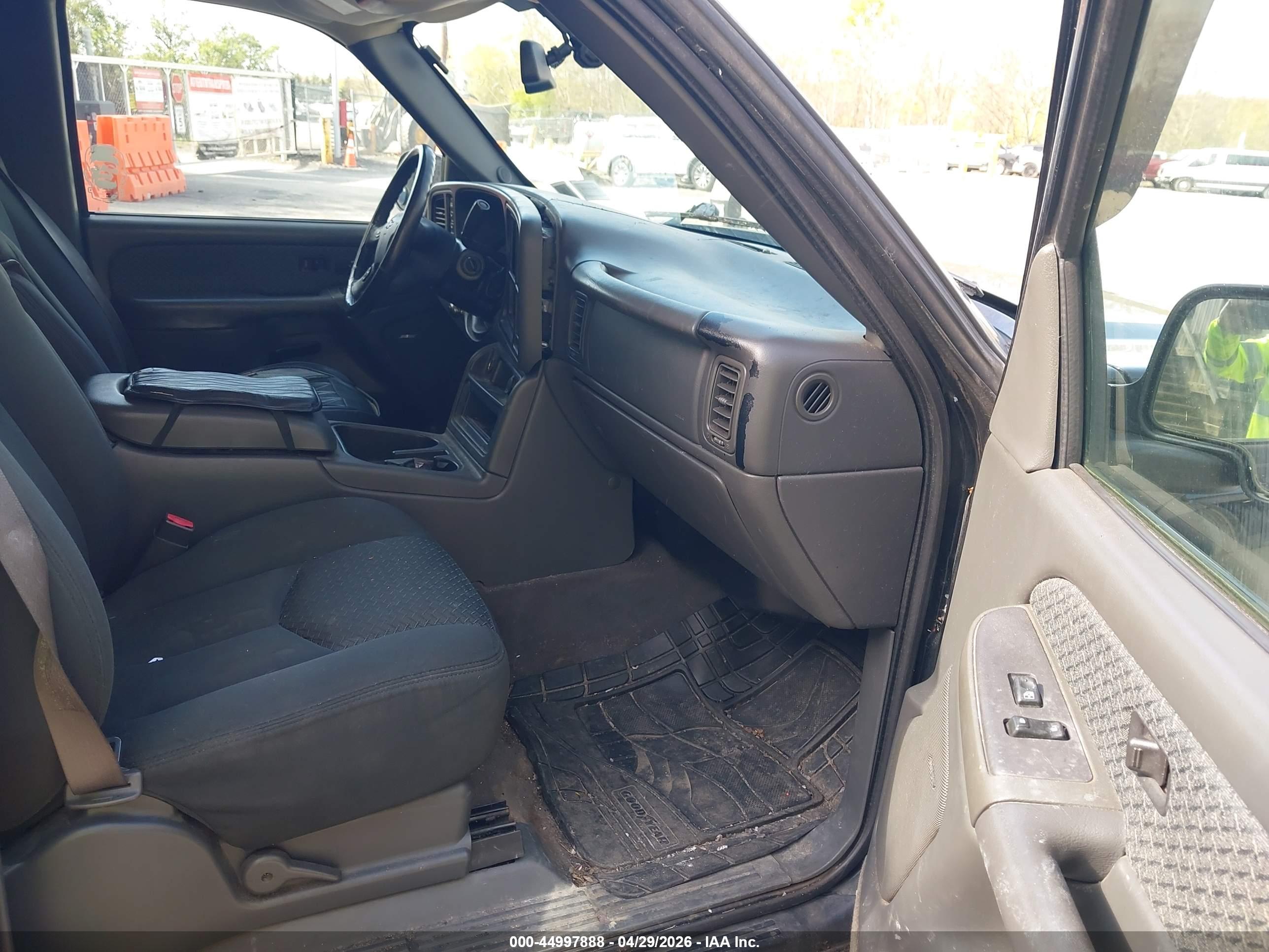 CHEVROLET AVALANCHE image 5