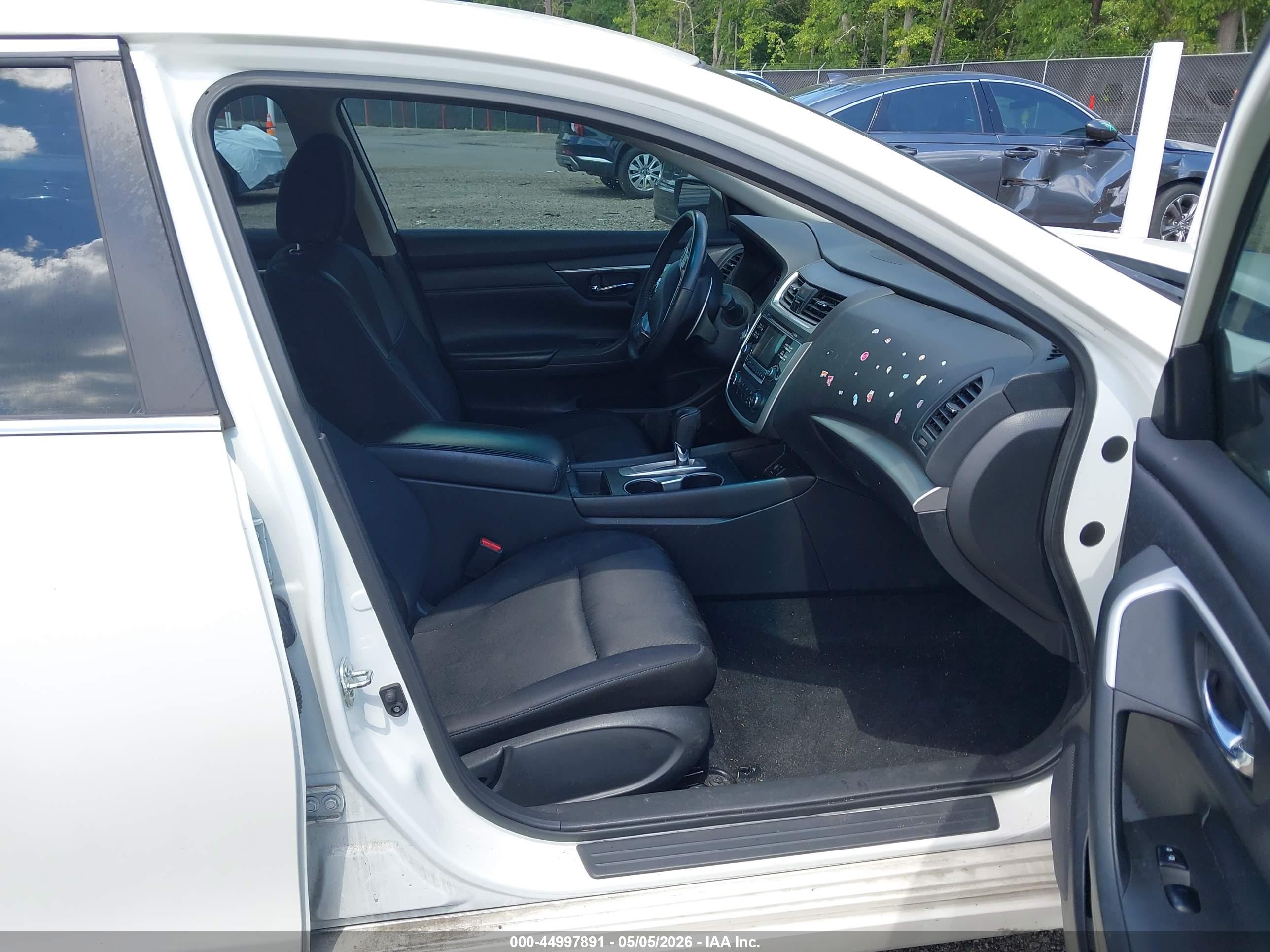 NISSAN ALTIMA image 5