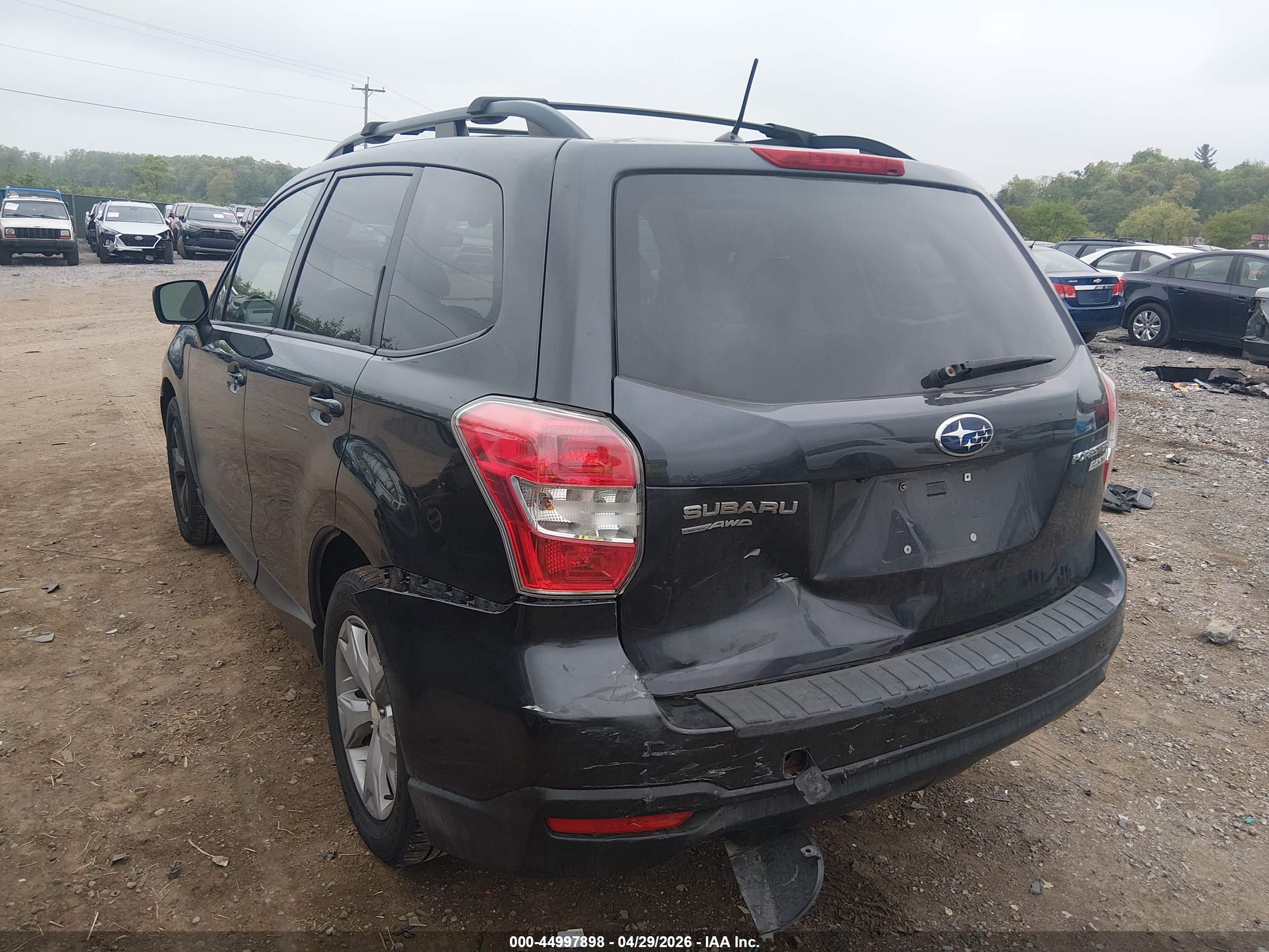 SUBARU FORESTER image 6