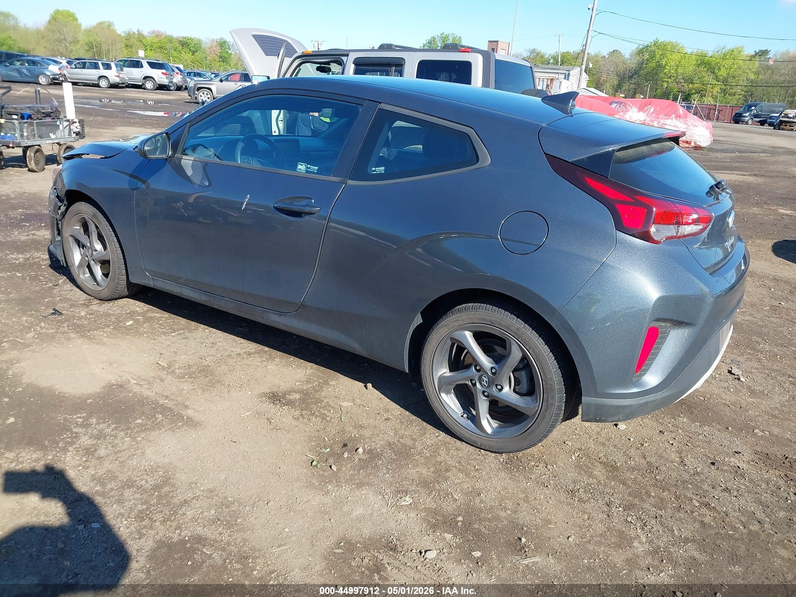 HYUNDAI VELOSTER image 3