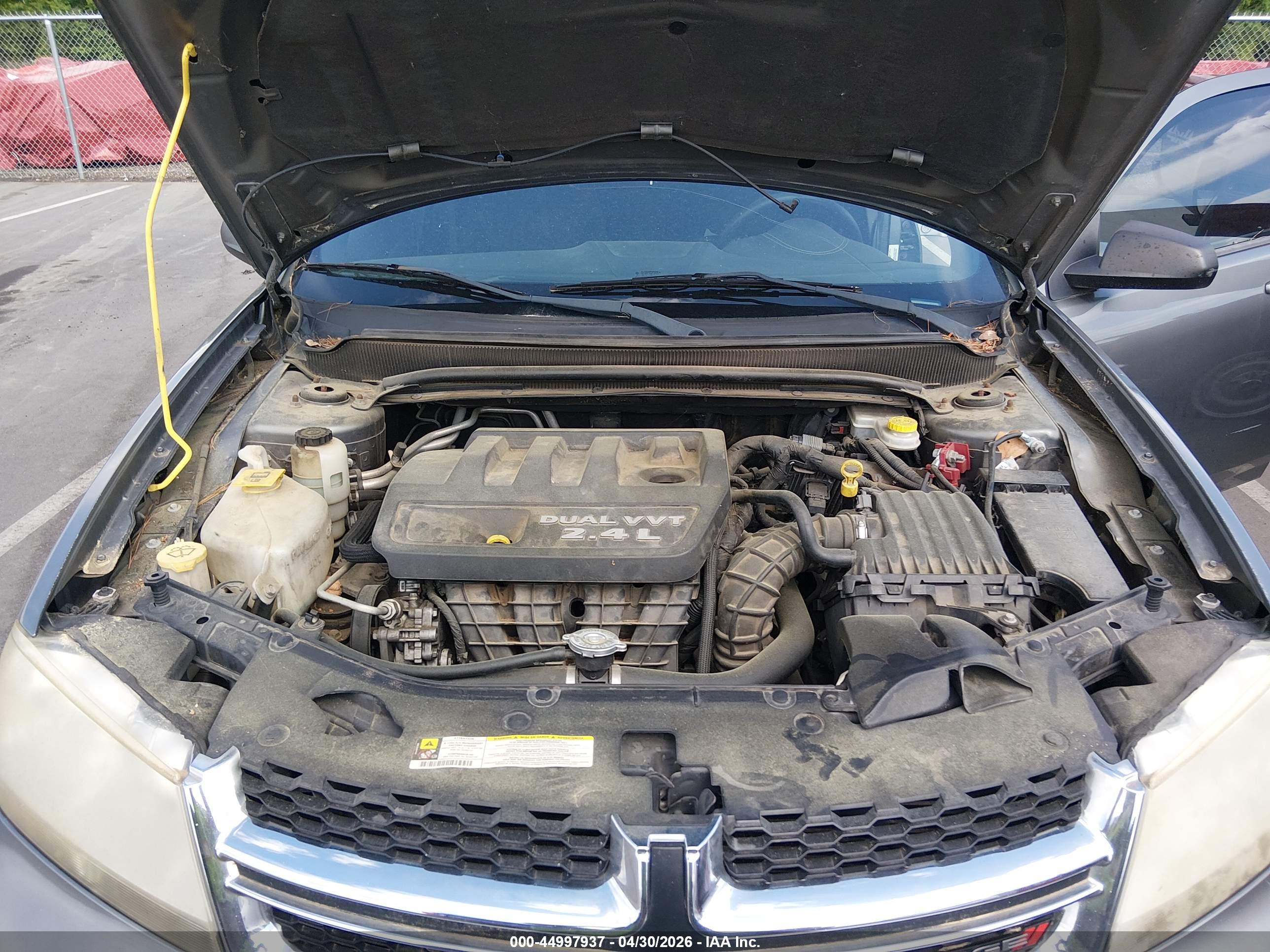 DODGE AVENGER image 10