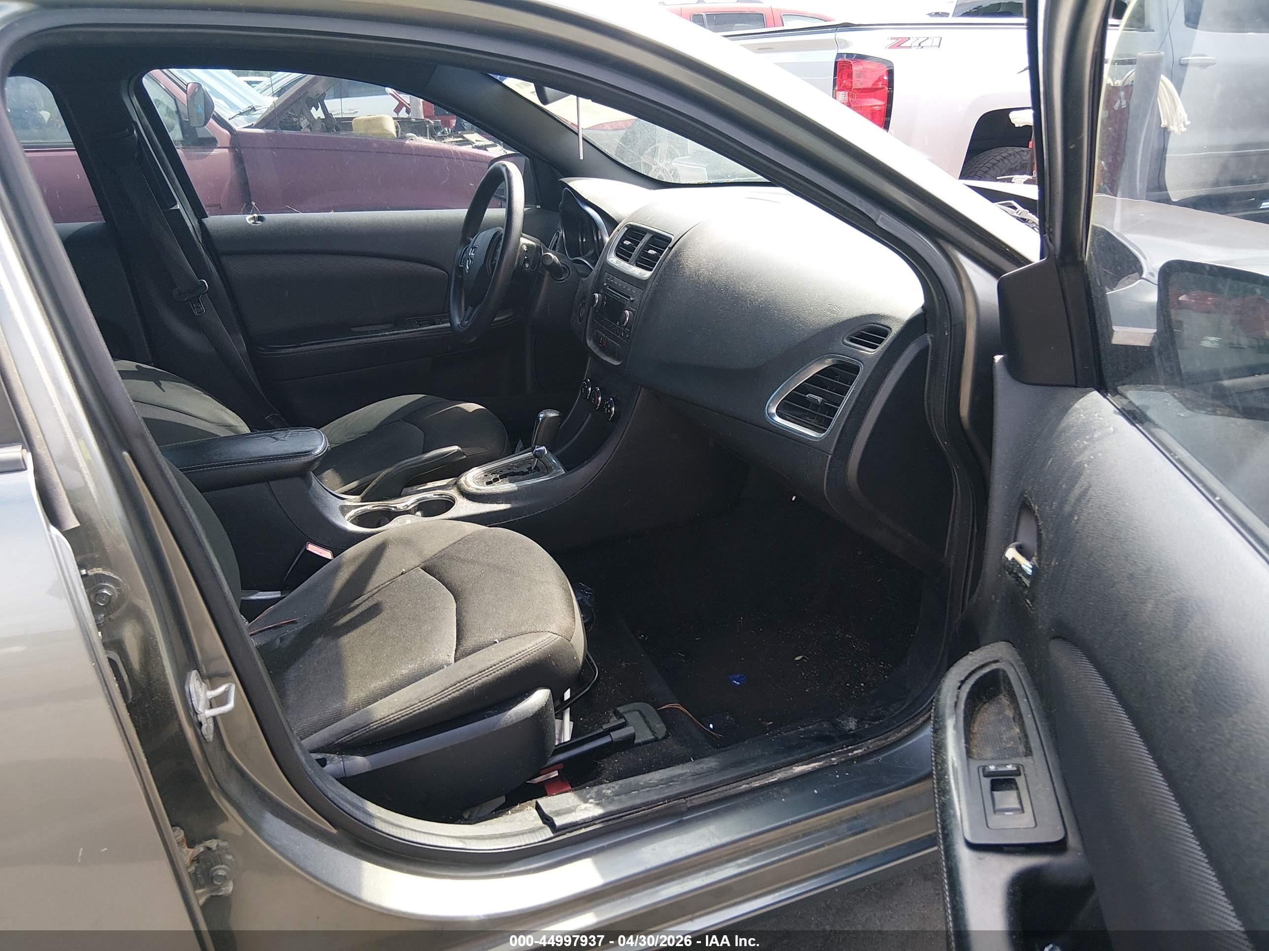 DODGE AVENGER image 5