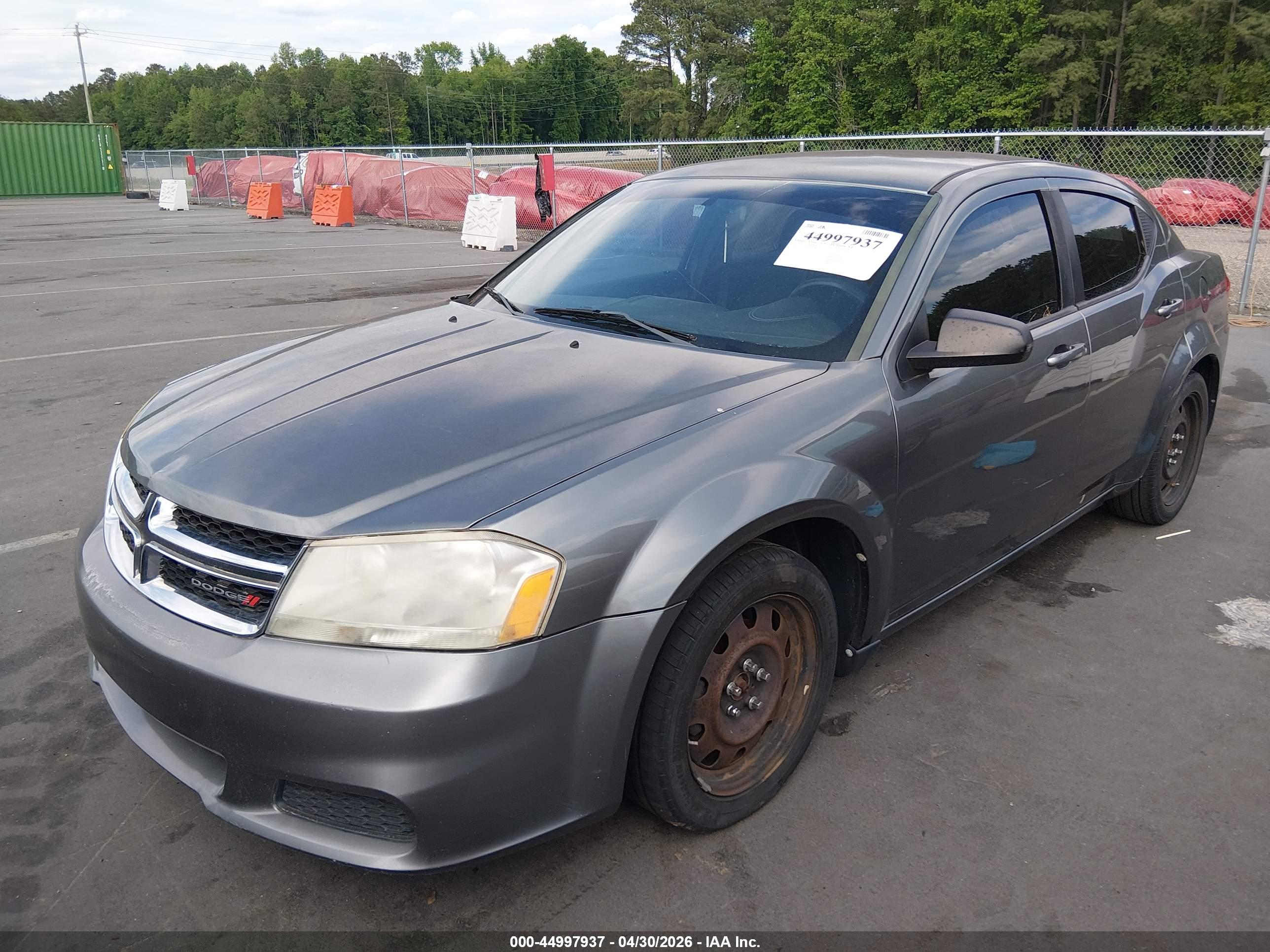 DODGE AVENGER image 6