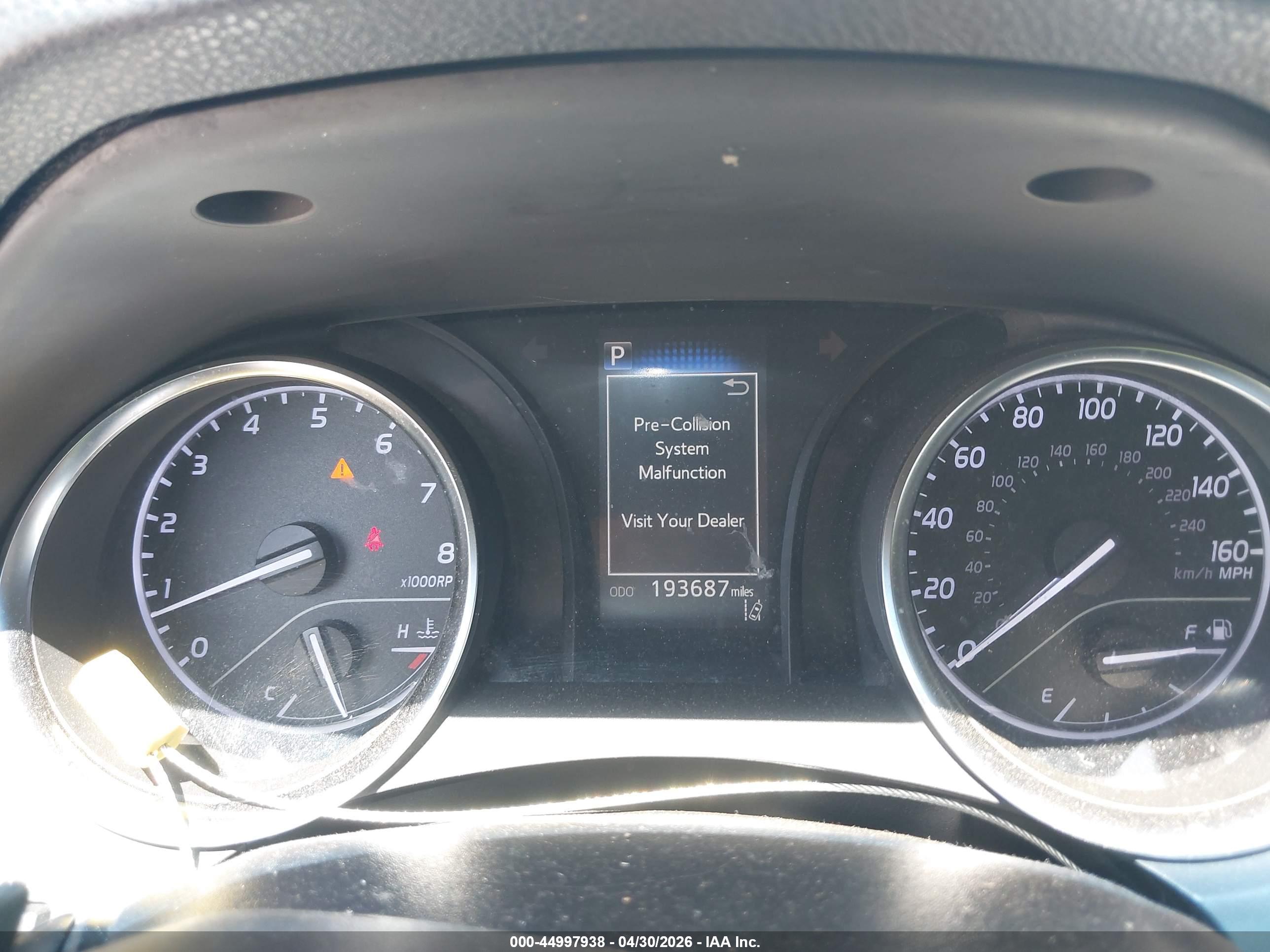 TOYOTA CAMRY image 7