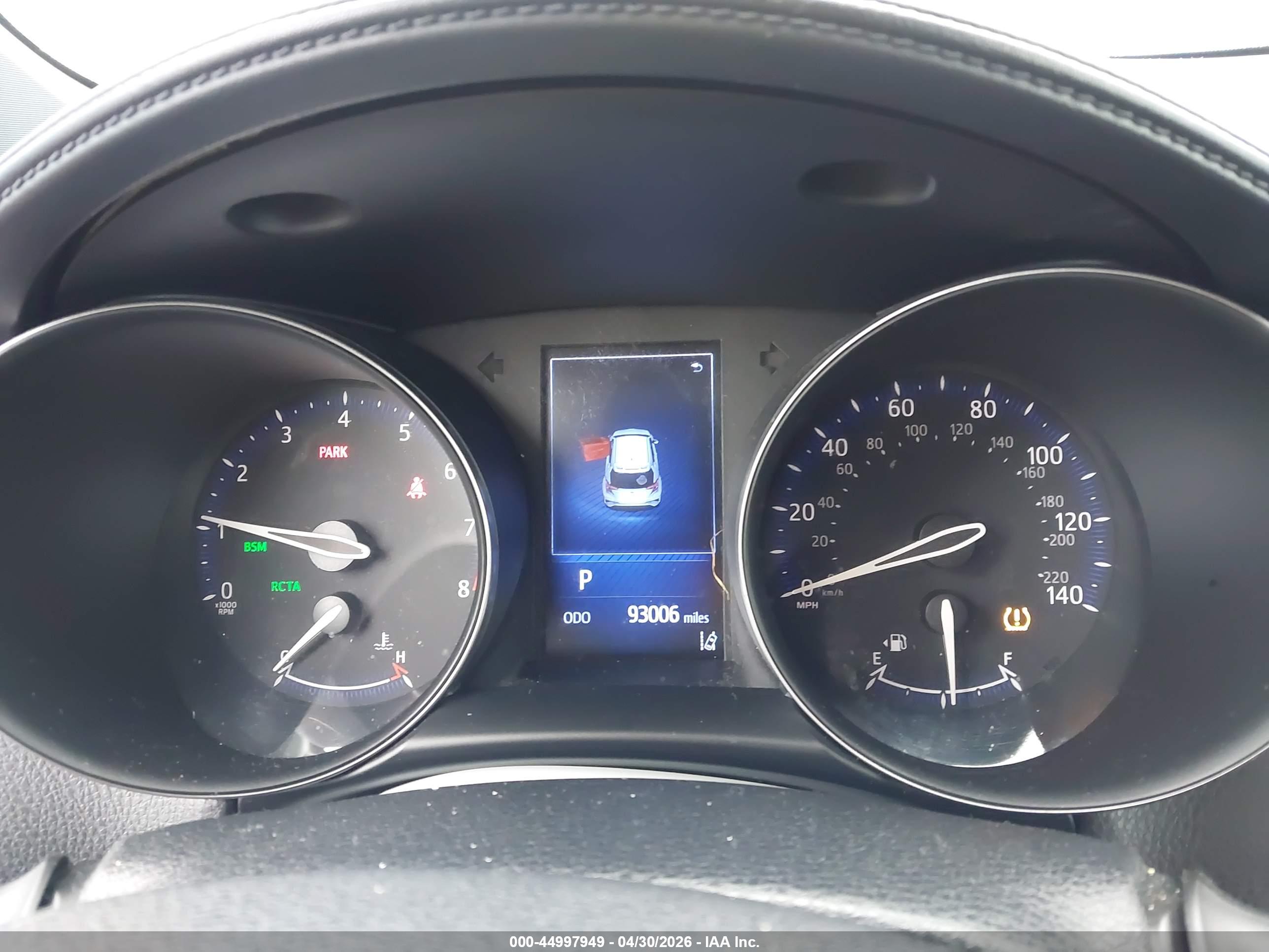 TOYOTA C-HR image 7