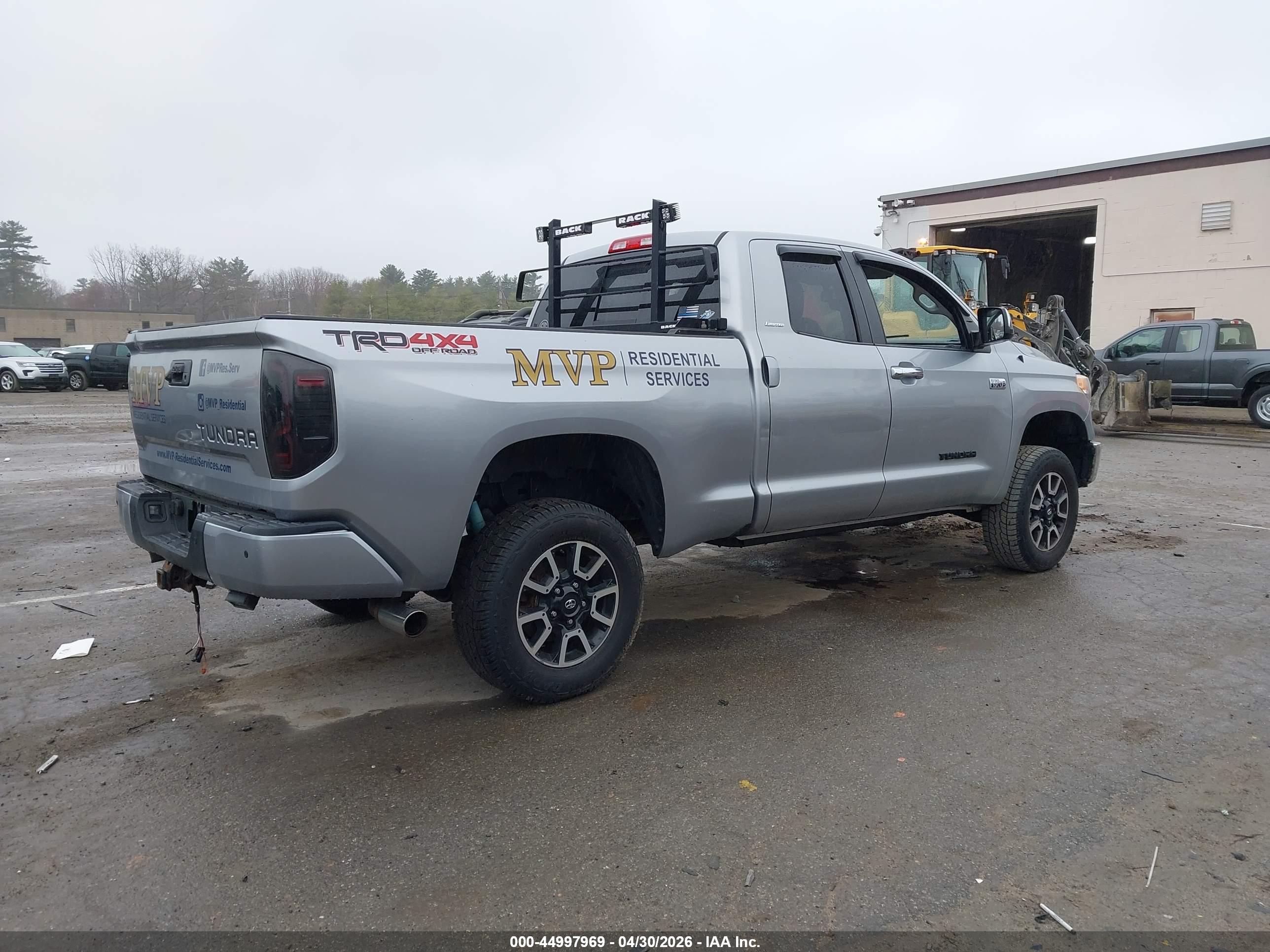 TOYOTA TUNDRA image 4