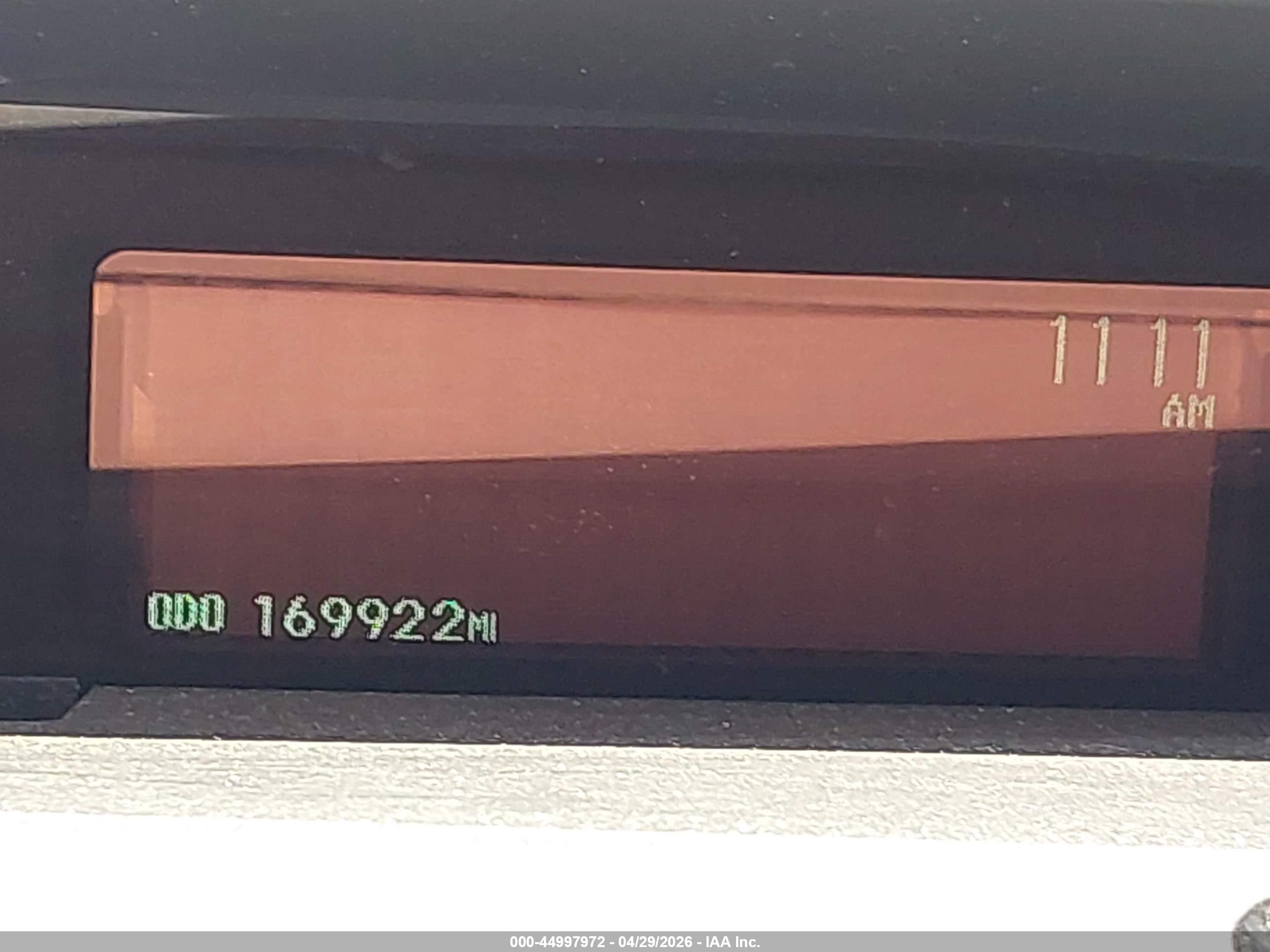 TOYOTA PRIUS image 7