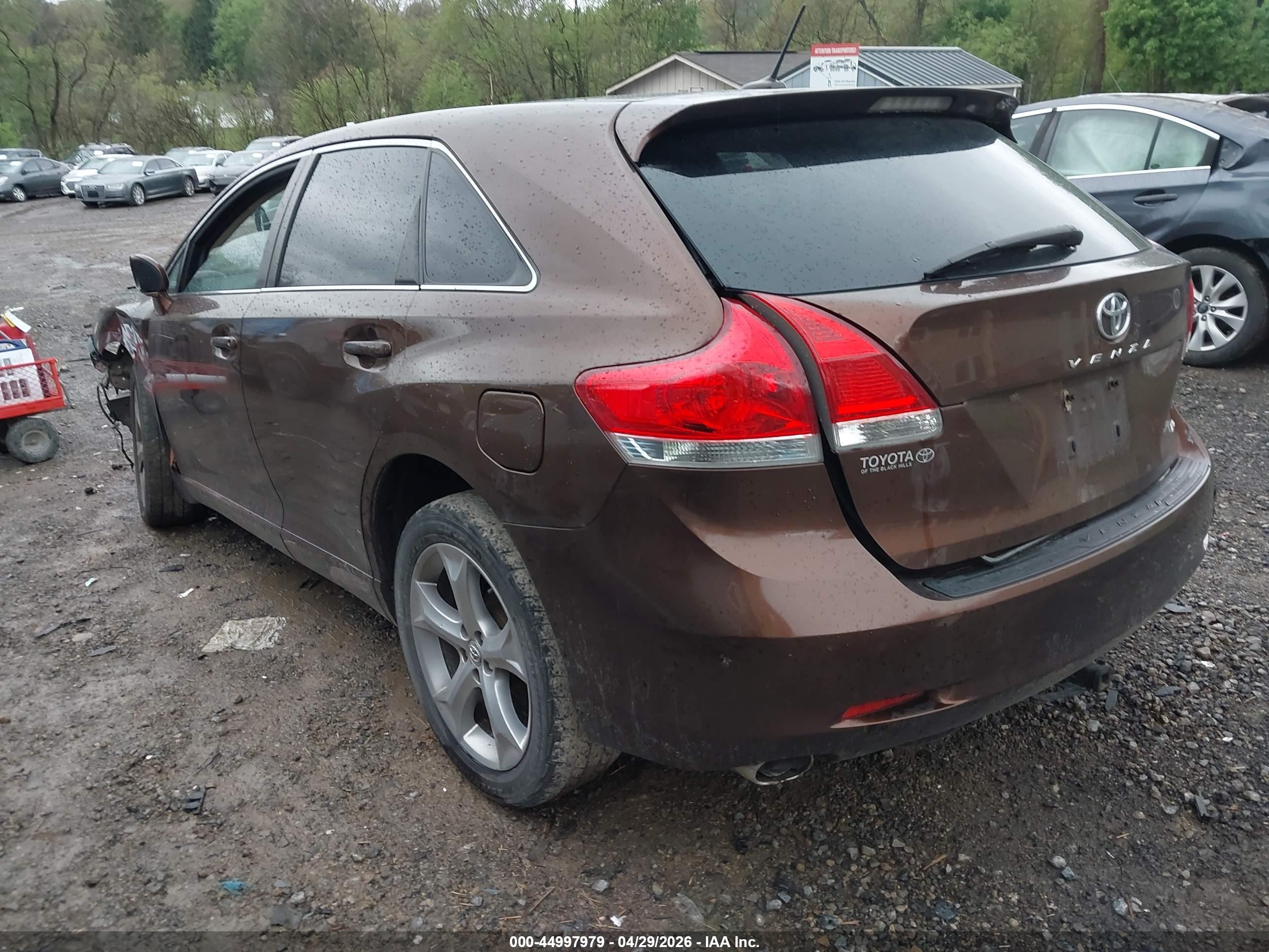 TOYOTA VENZA image 3