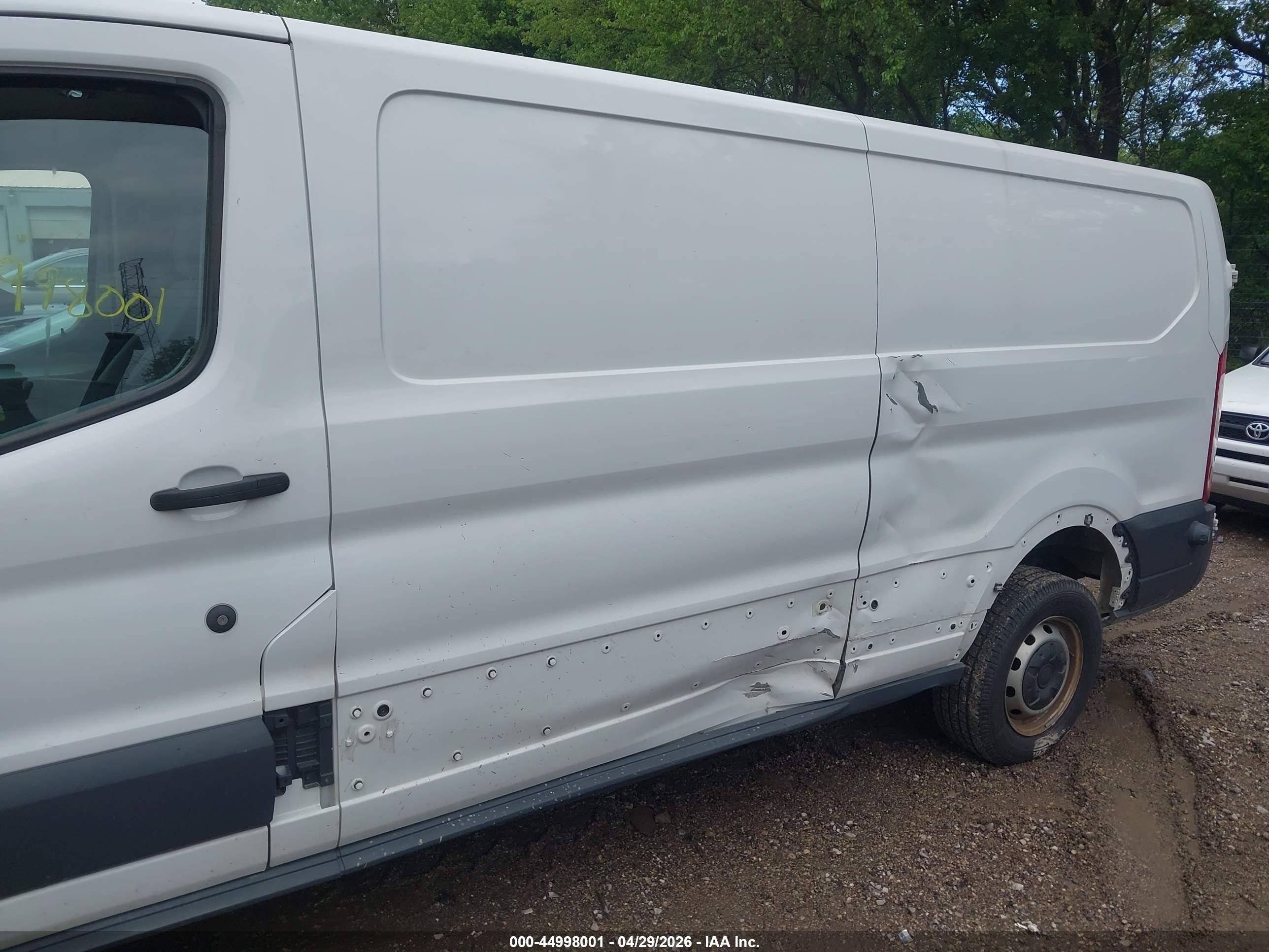FORD TRANSIT-350 image 6
