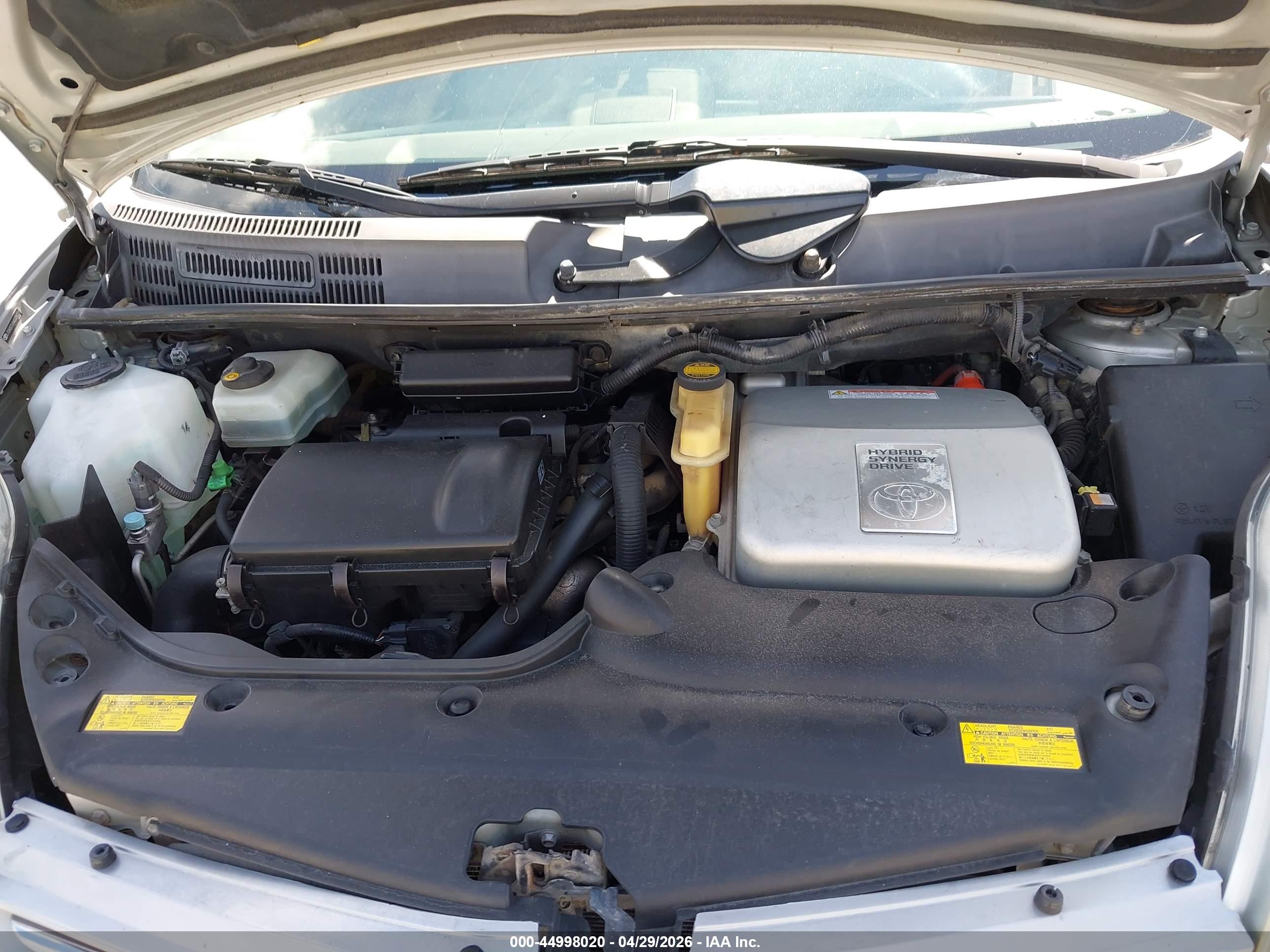 TOYOTA PRIUS image 10