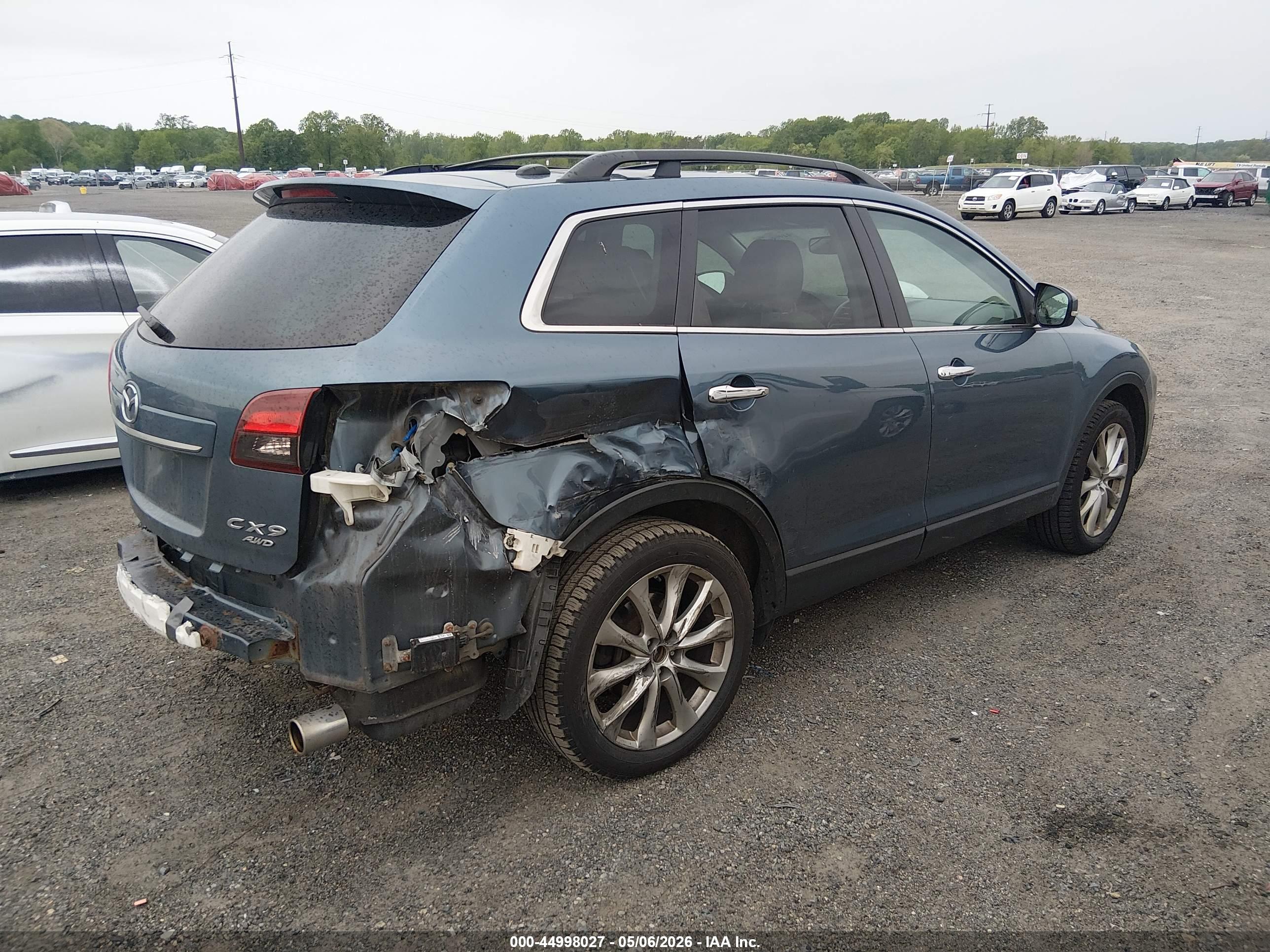 MAZDA CX-9 image 4