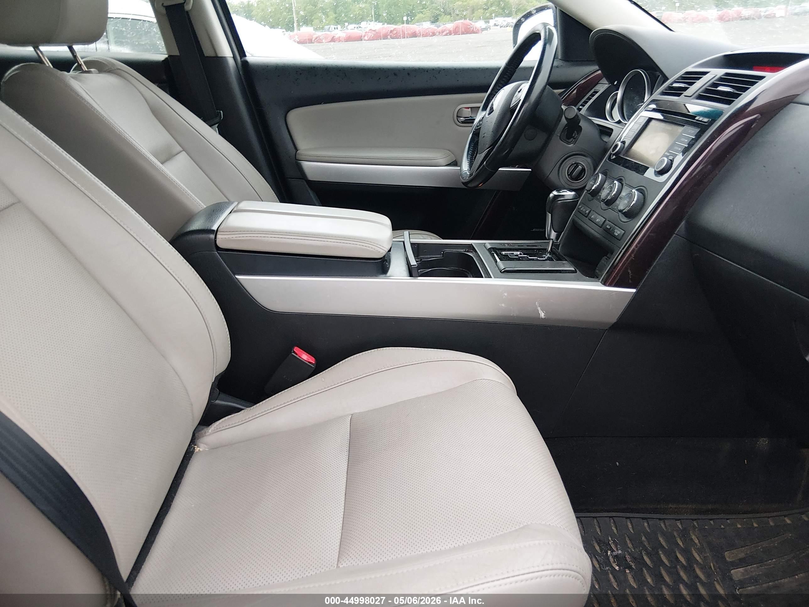 MAZDA CX-9 image 5