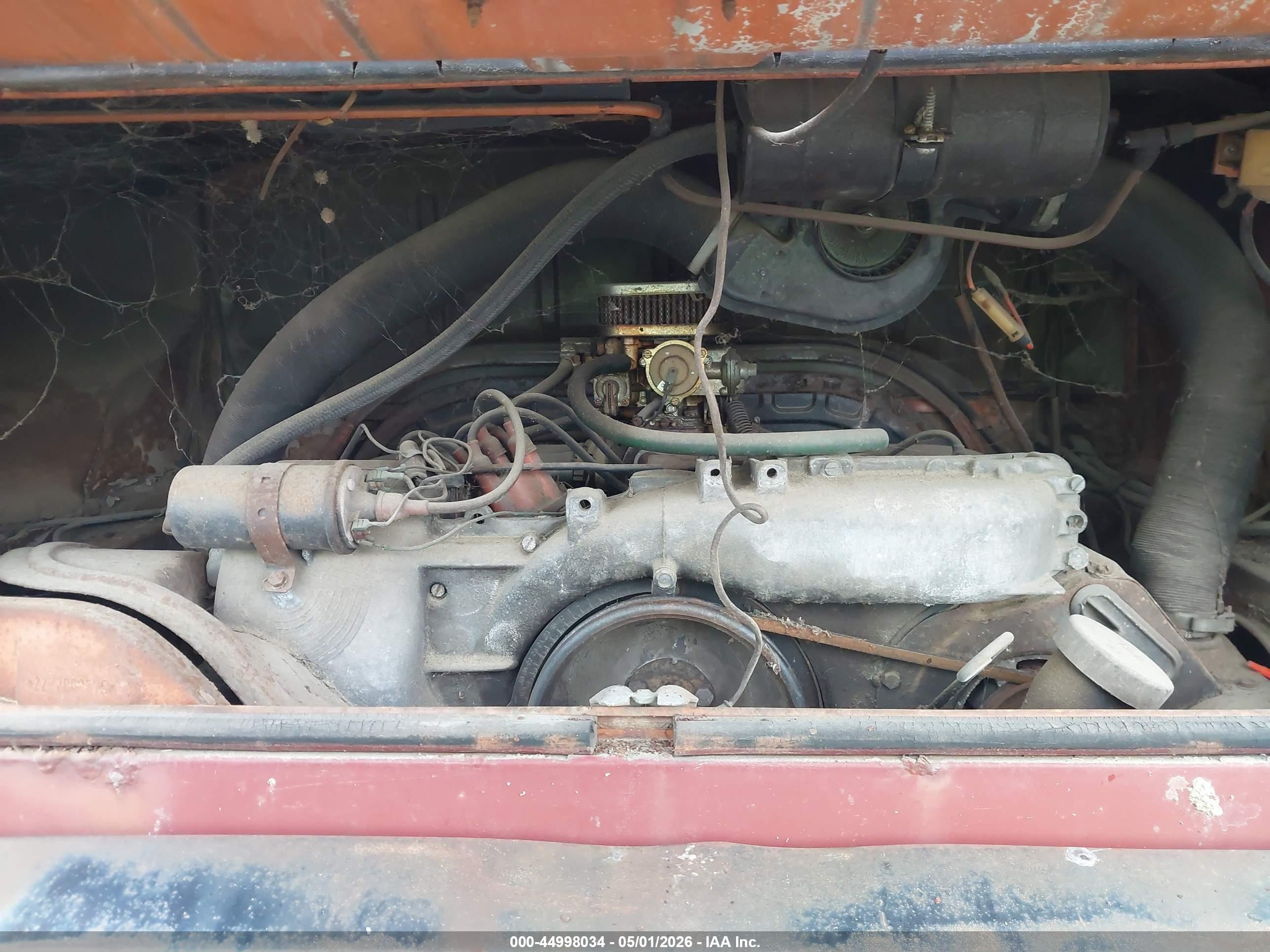 VOLKSWAGEN BUS image 10