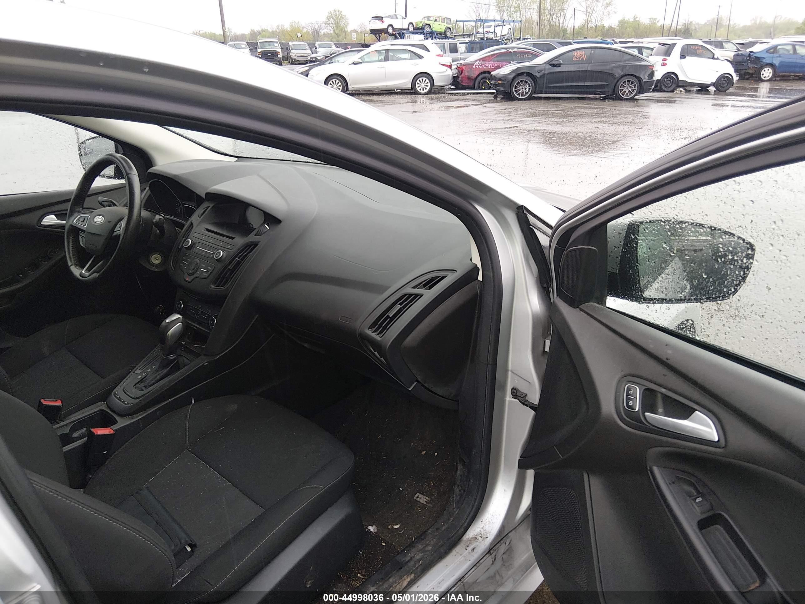 FORD FOCUS image 5