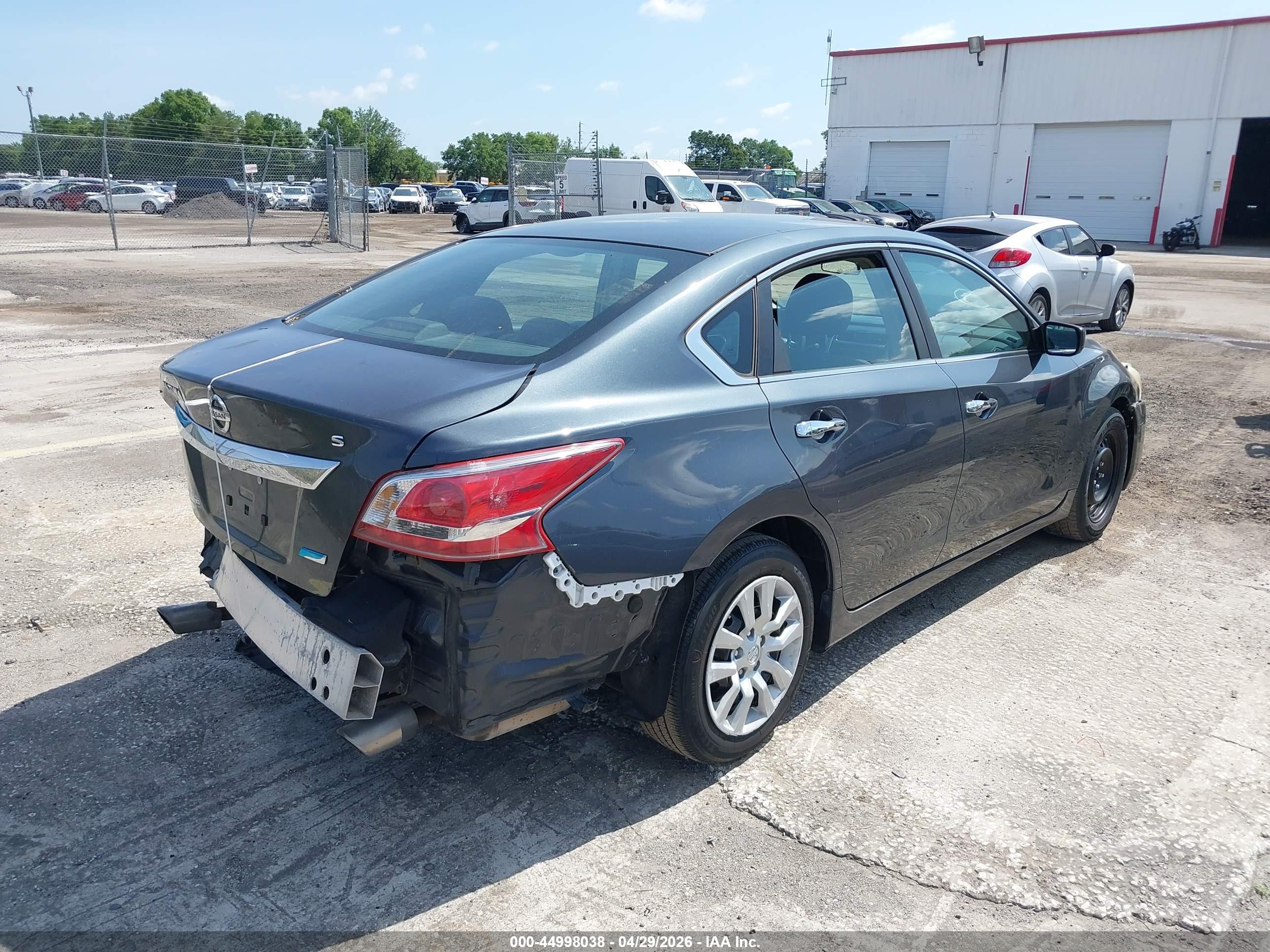 NISSAN ALTIMA image 4