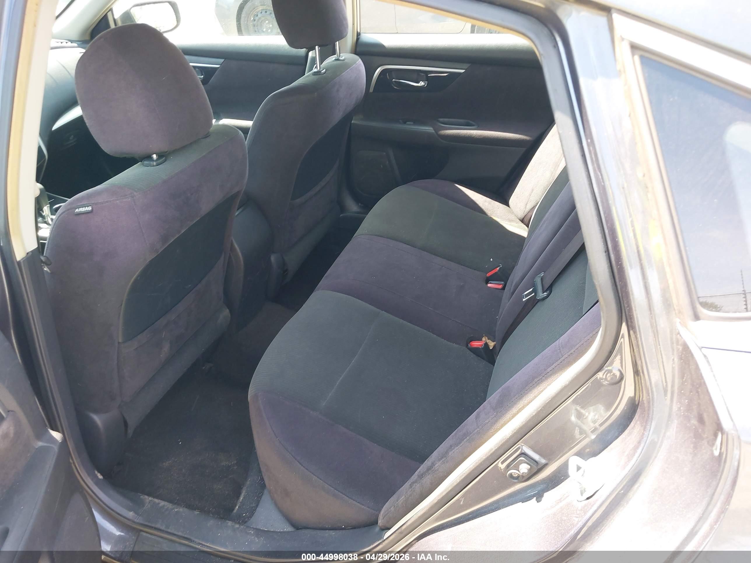 NISSAN ALTIMA image 8