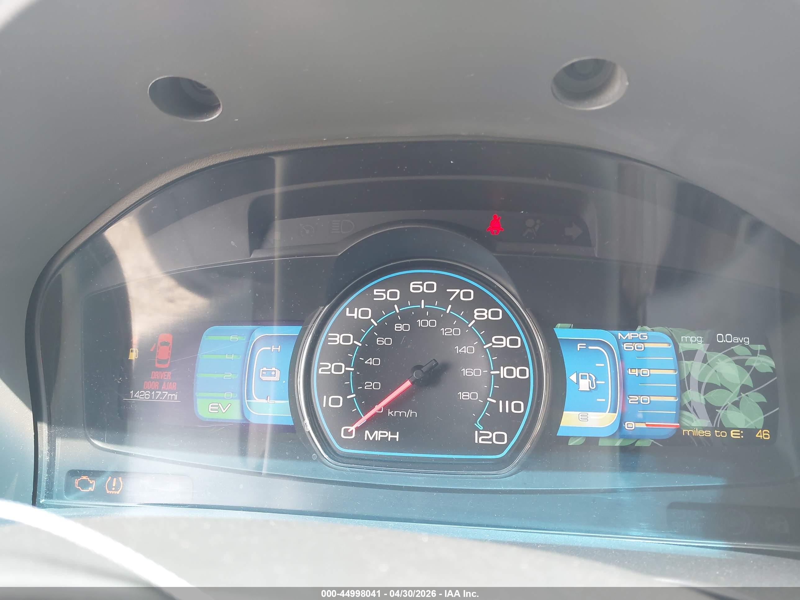 FORD FUSION image 7