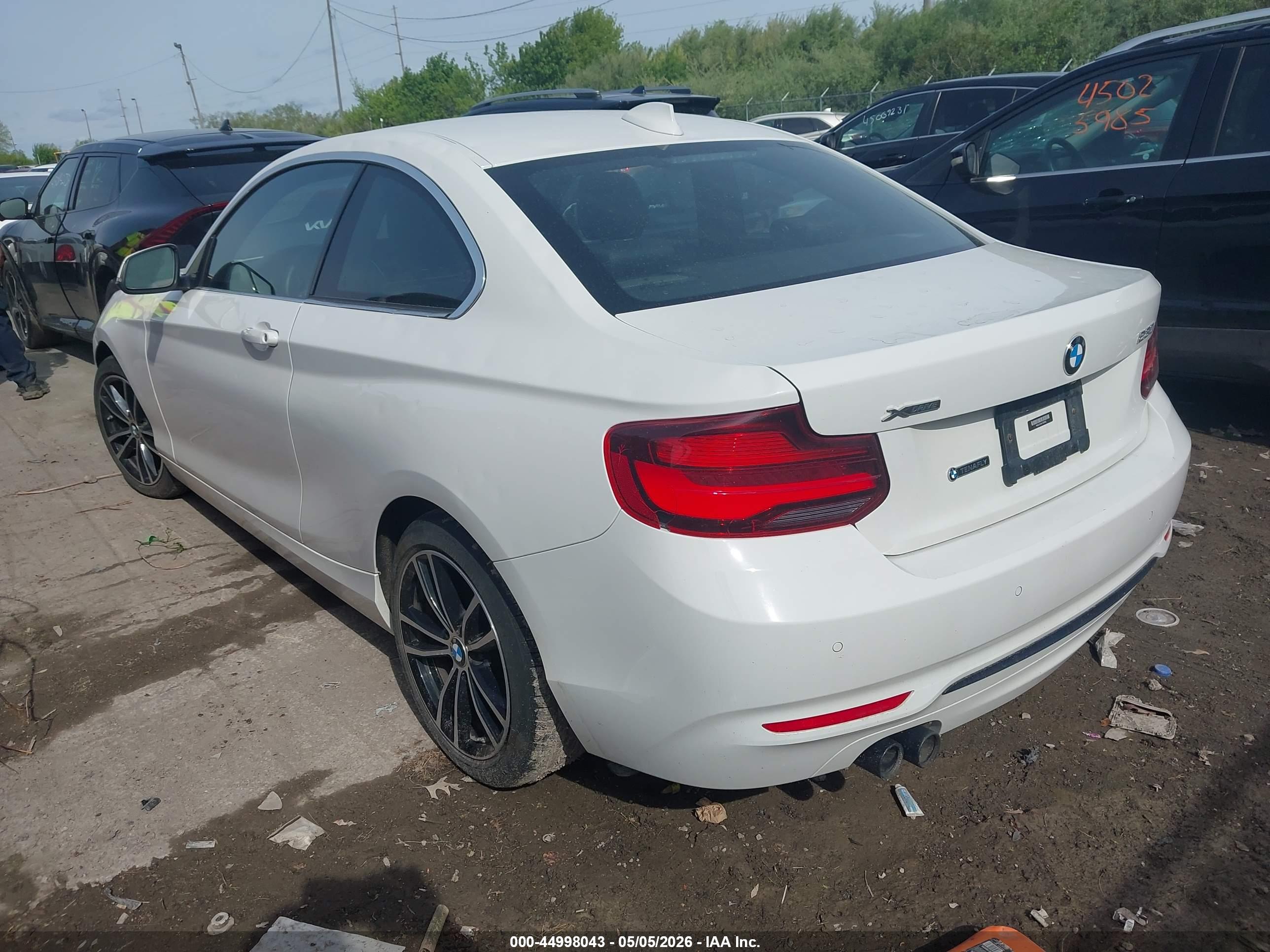 BMW 230I image 3