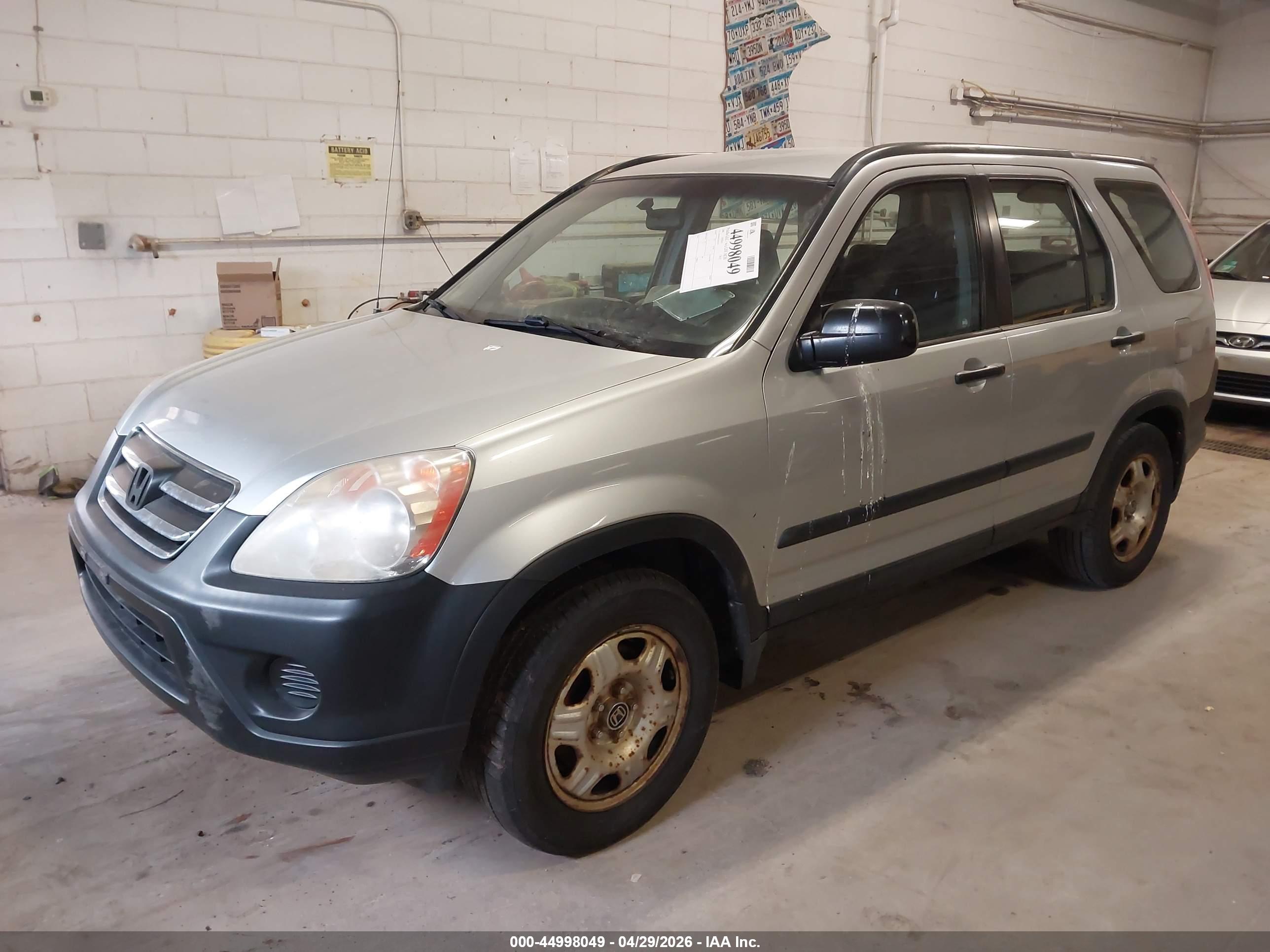 HONDA CR-V image 2