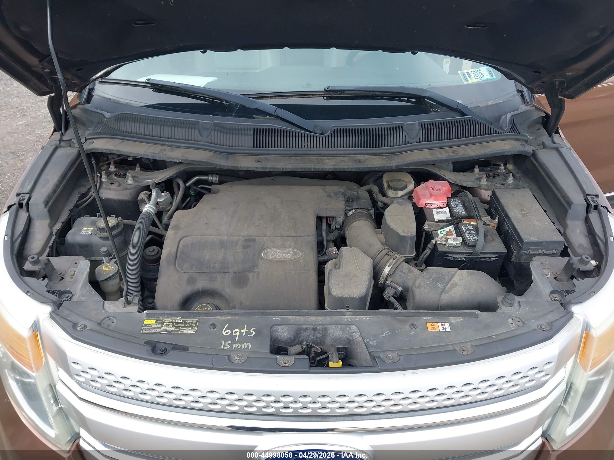 FORD EXPLORER image 10