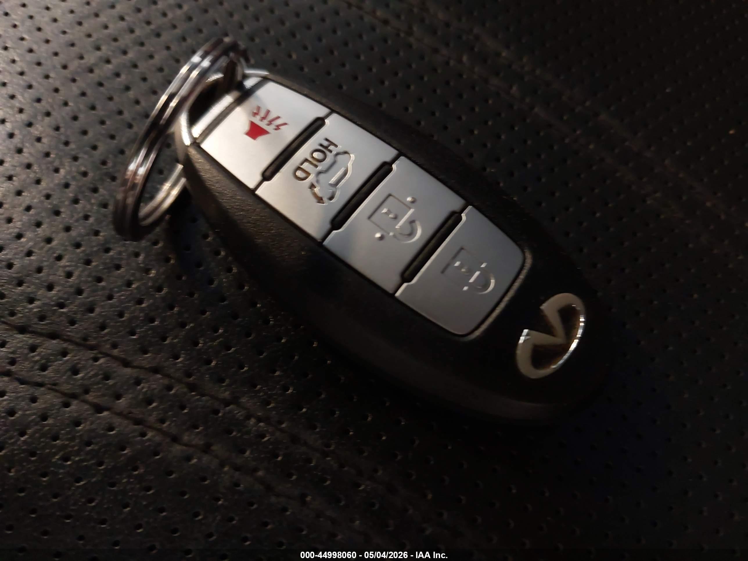 INFINITI JX35 image 11