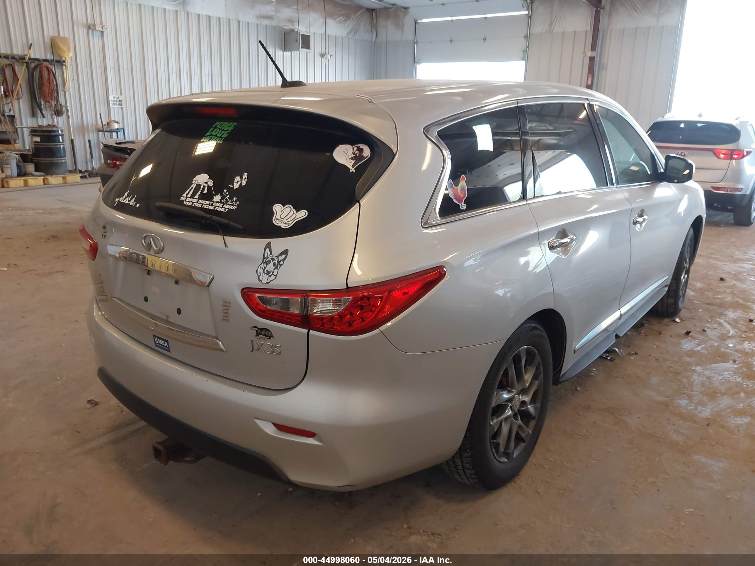 INFINITI JX35 image 4