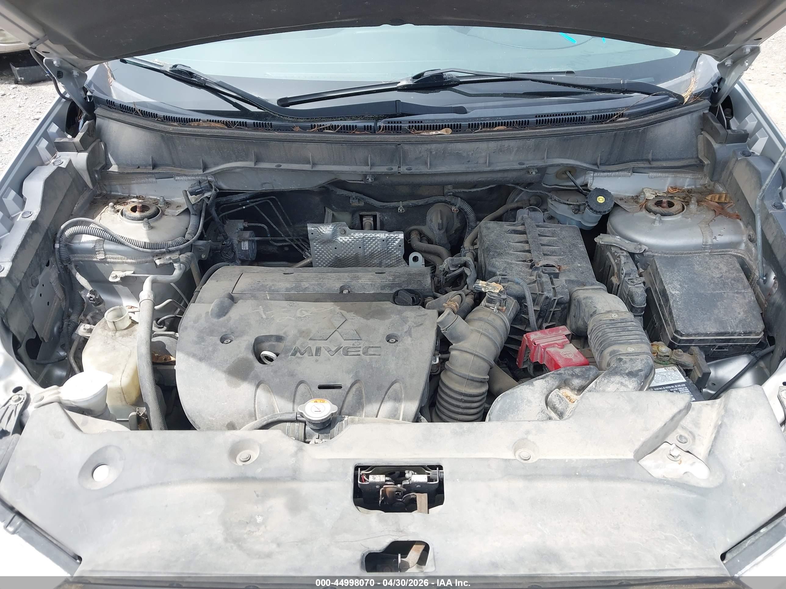 MITSUBISHI OUTLANDER image 10
