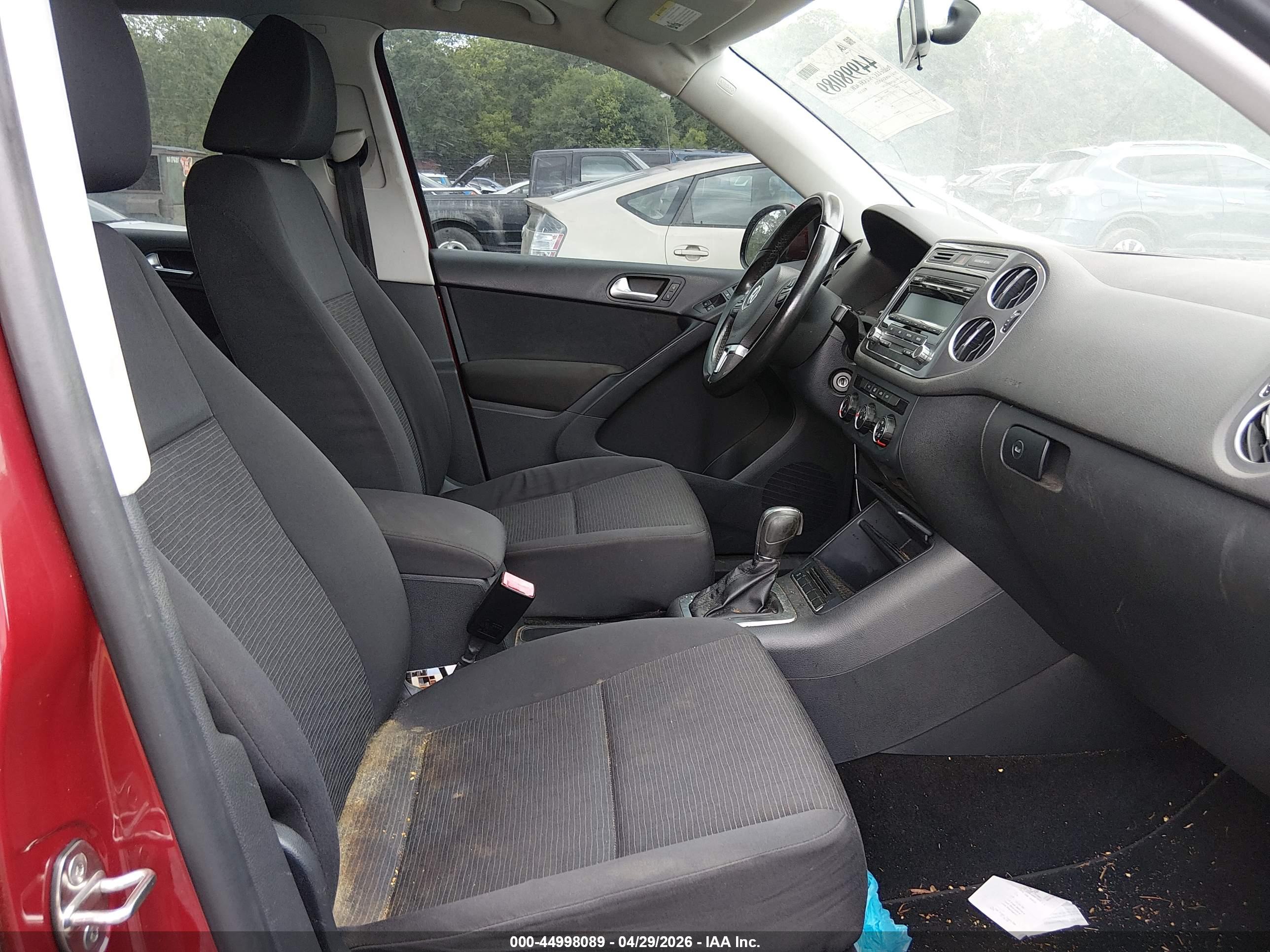 VOLKSWAGEN TIGUAN image 5