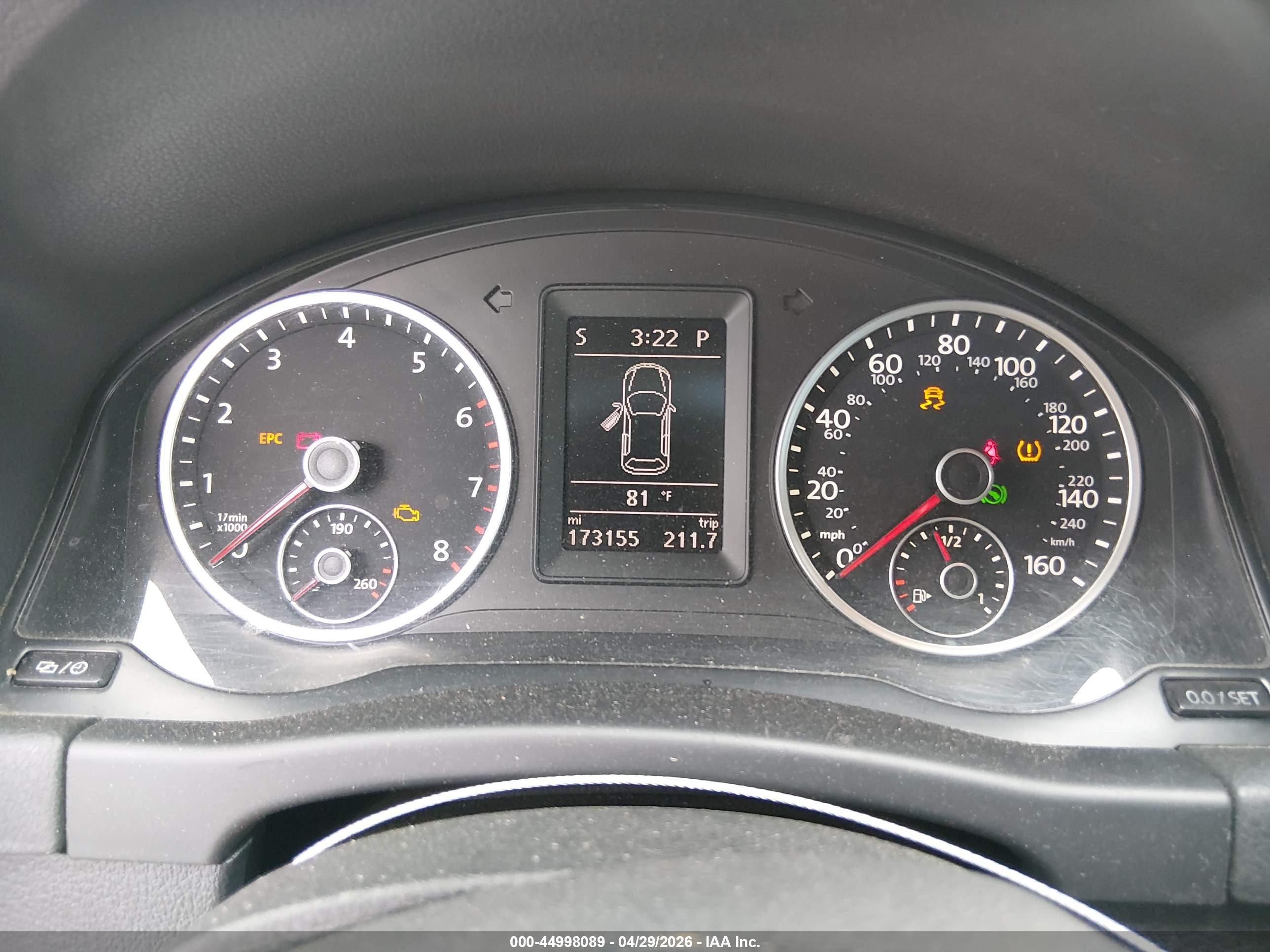 VOLKSWAGEN TIGUAN image 7