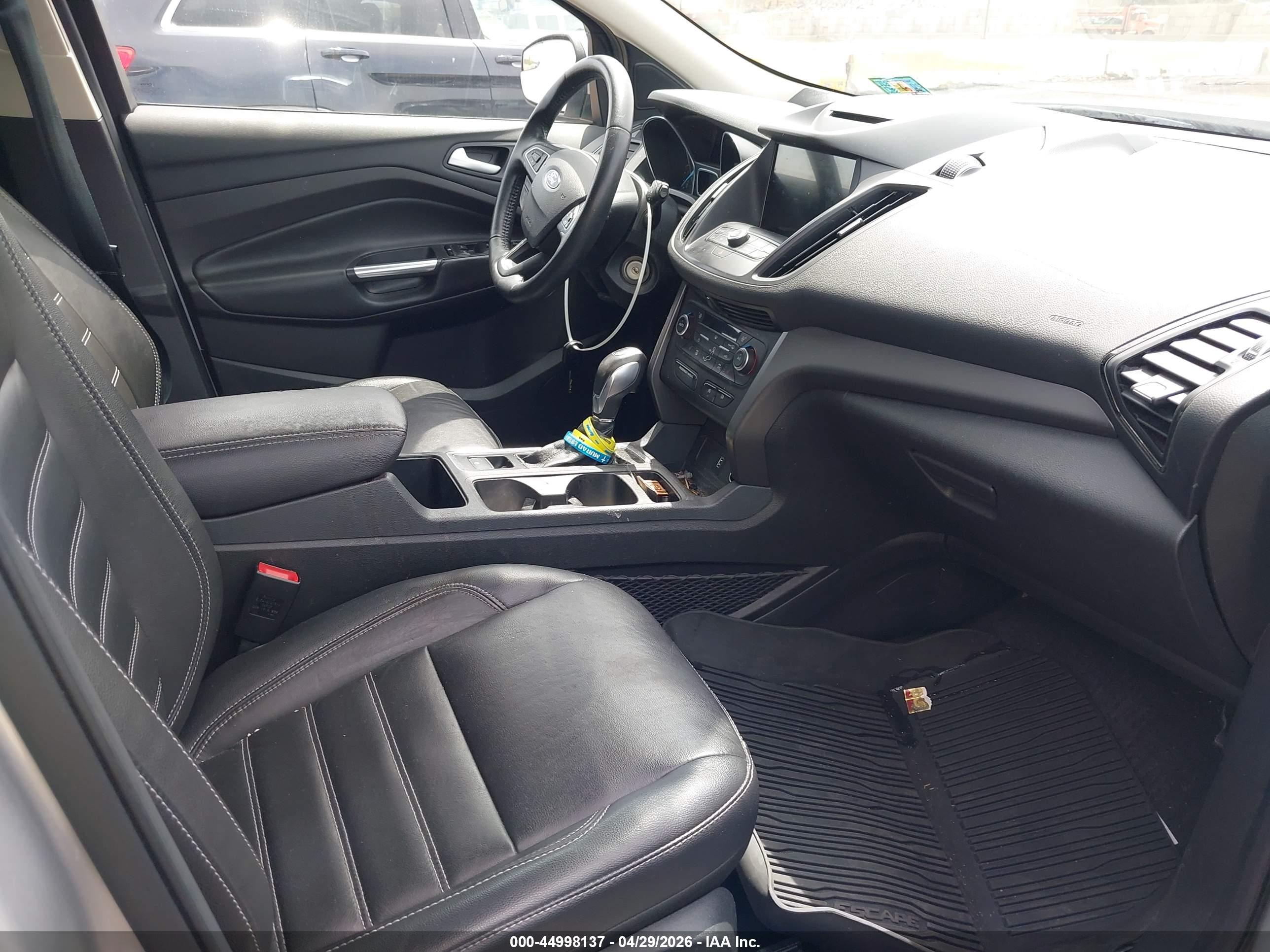 FORD ESCAPE image 5