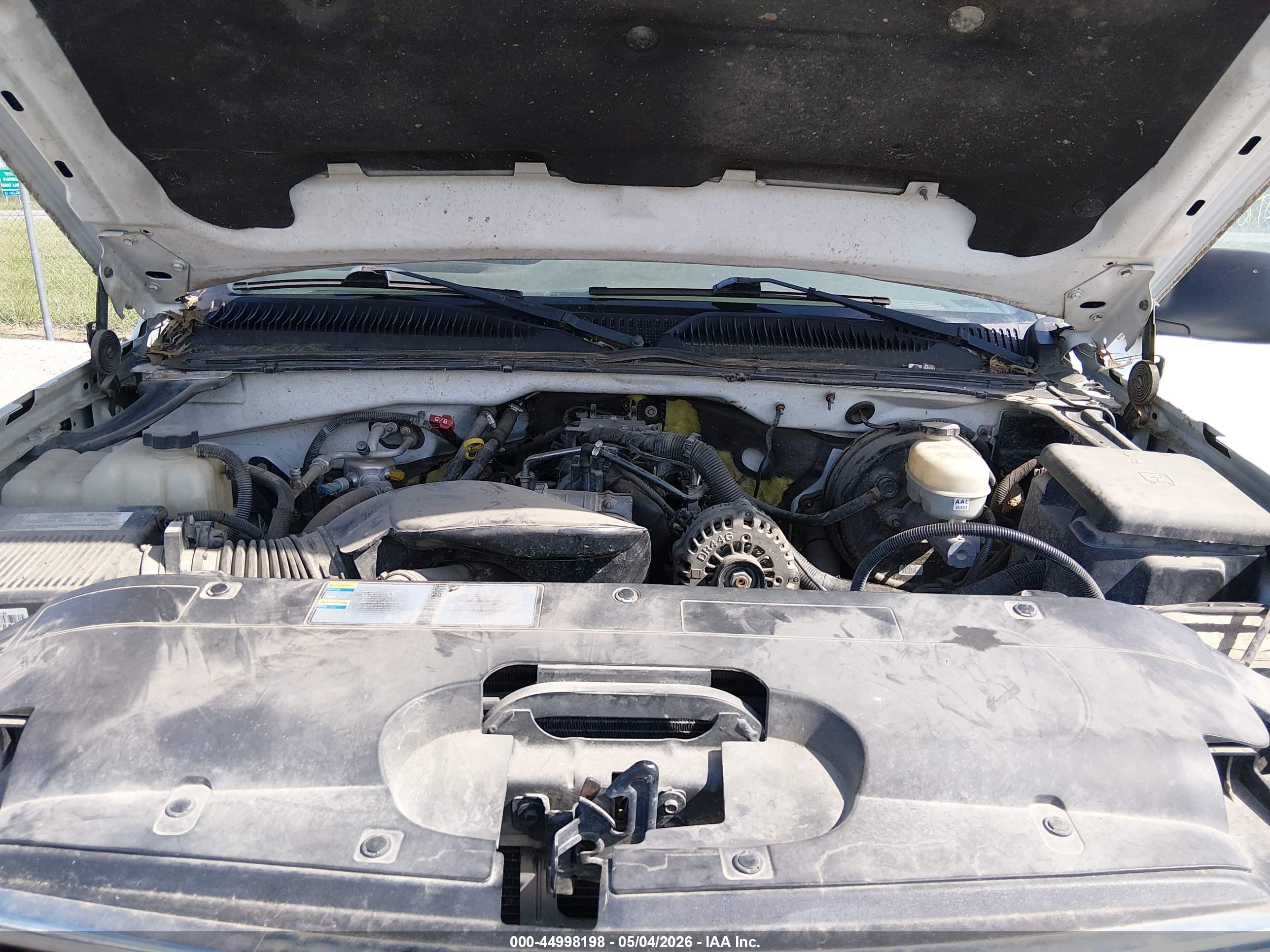 CHEVROLET SILVERADO image 10
