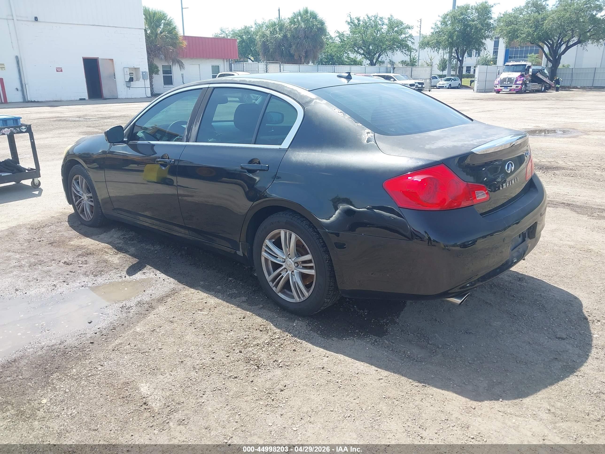 INFINITI G37X image 3
