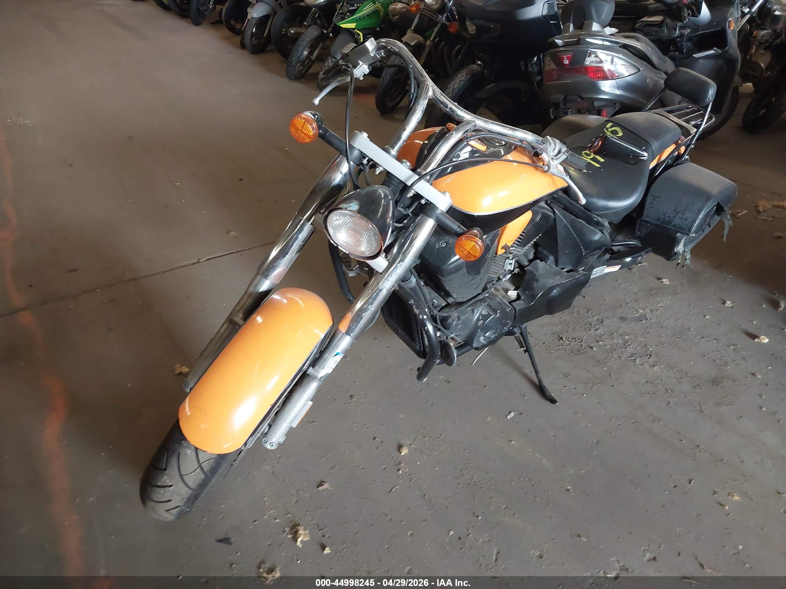 HONDA VT1300 image 2