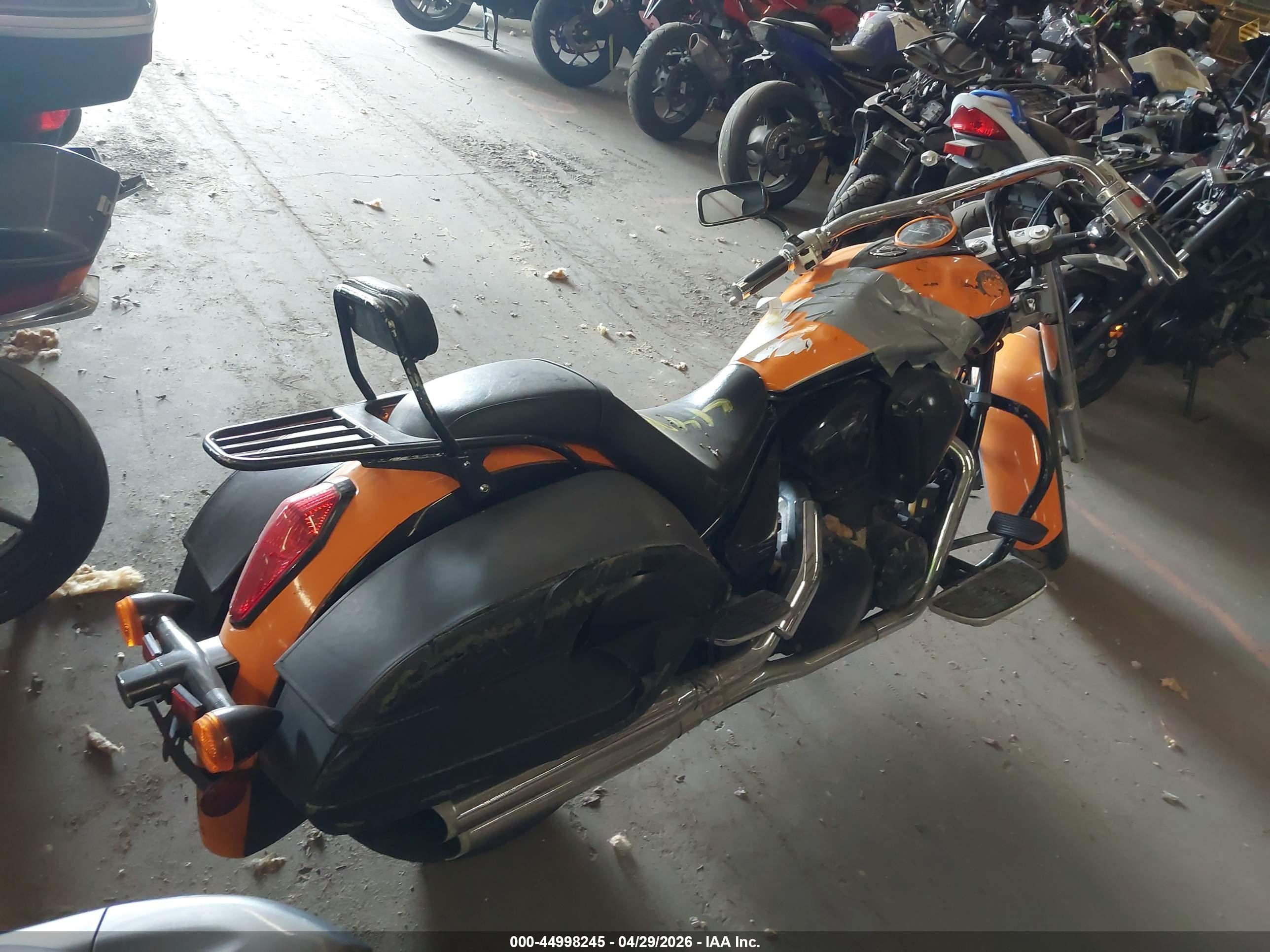 HONDA VT1300 image 4