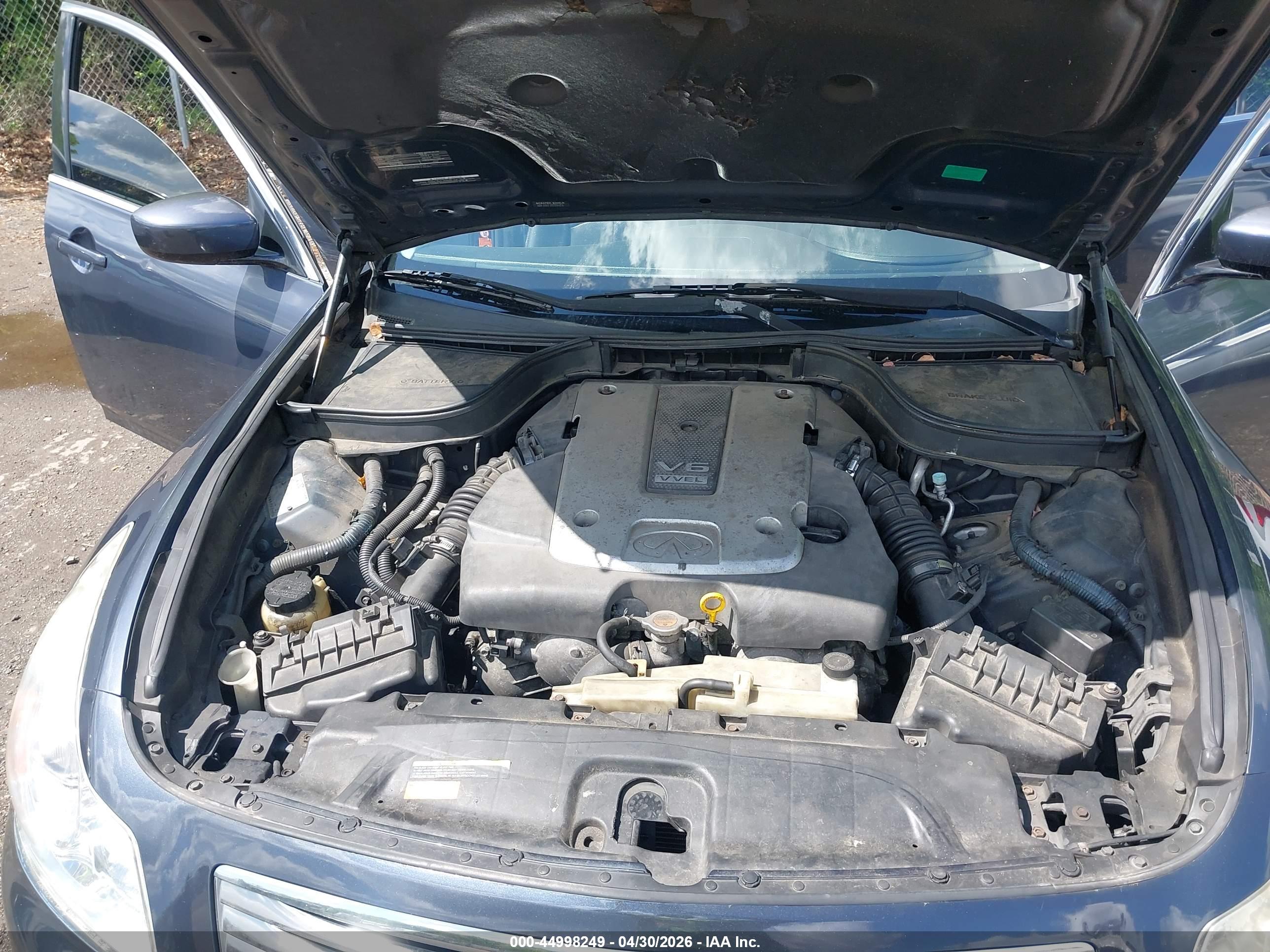 INFINITI G37X image 10