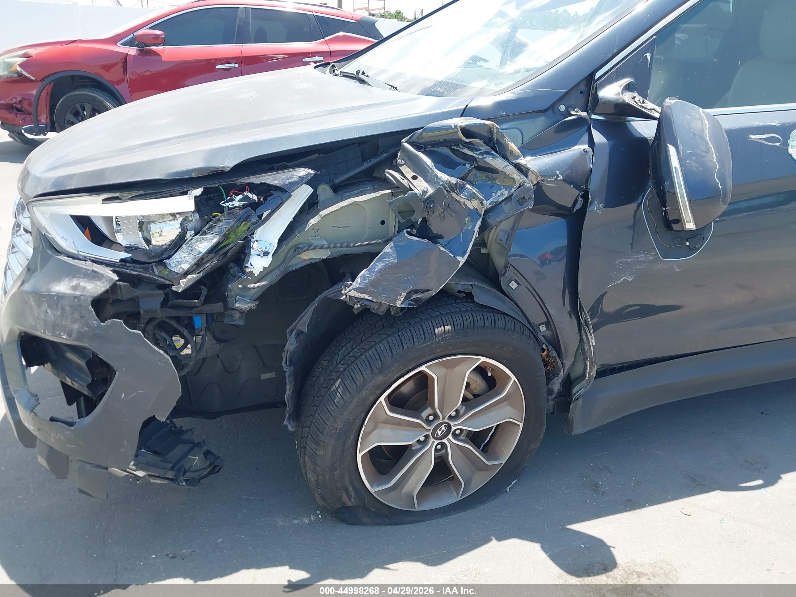 HYUNDAI SANTA image 6