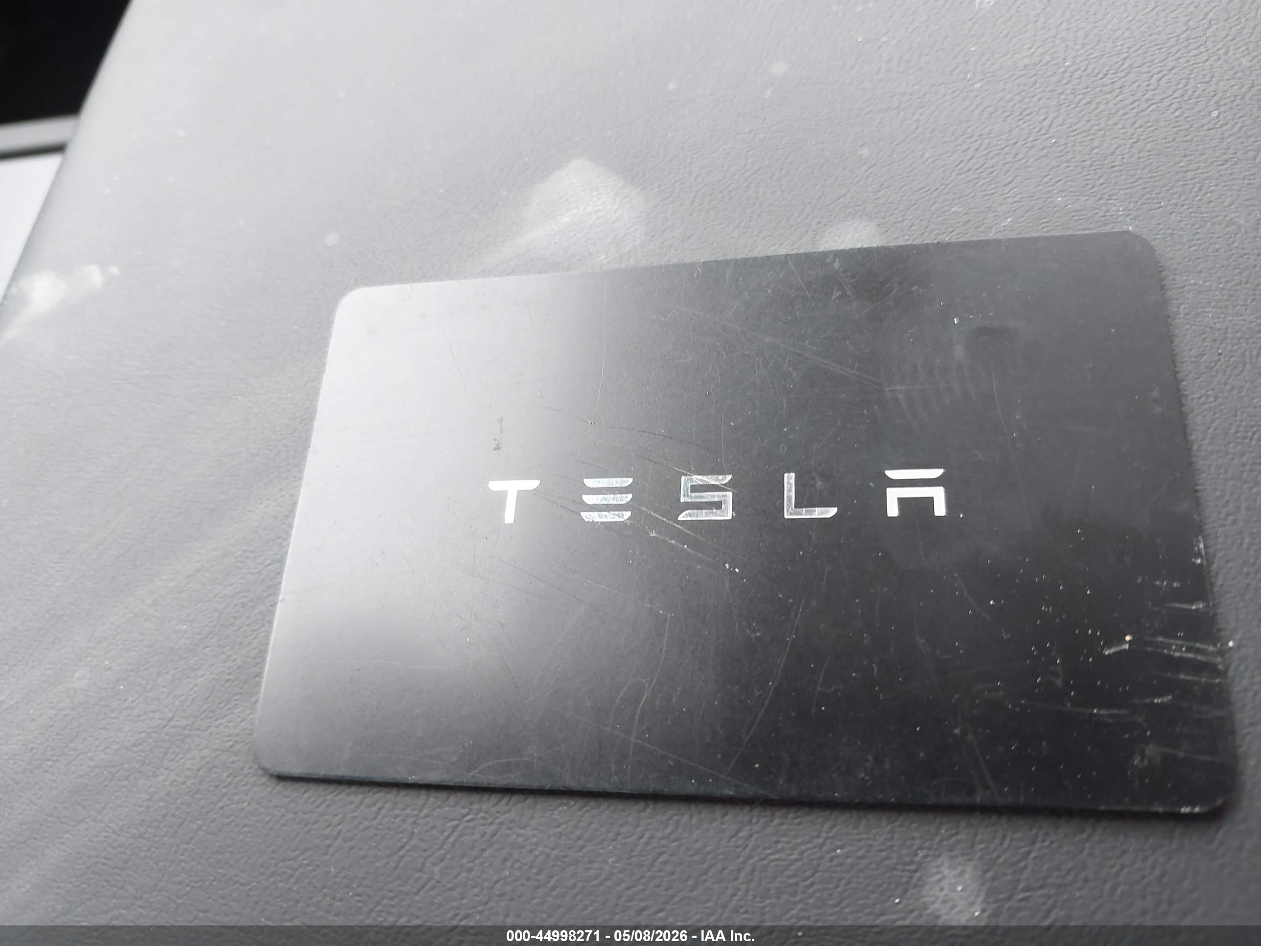 TESLA MODEL image 11