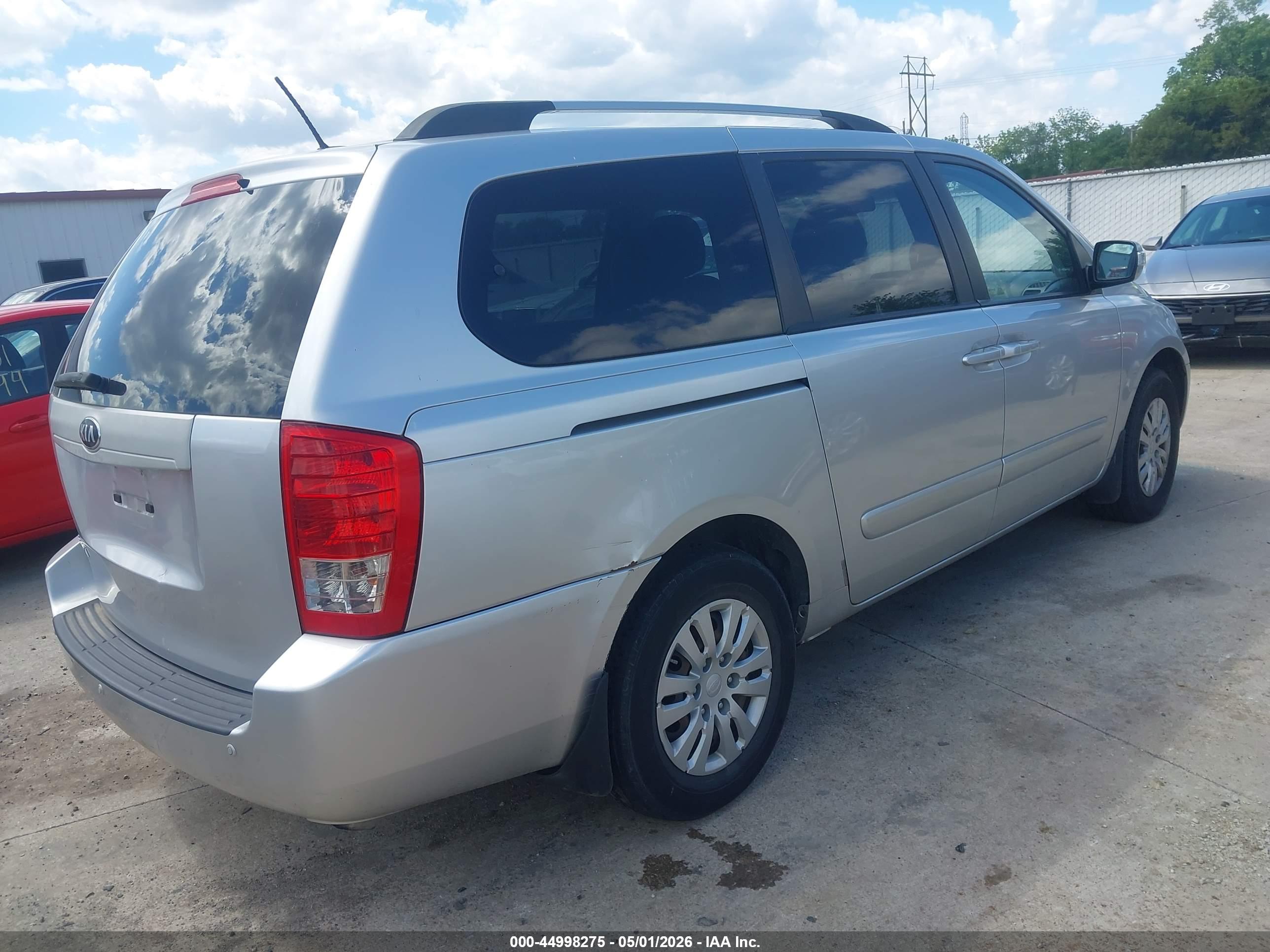 KIA SEDONA image 4