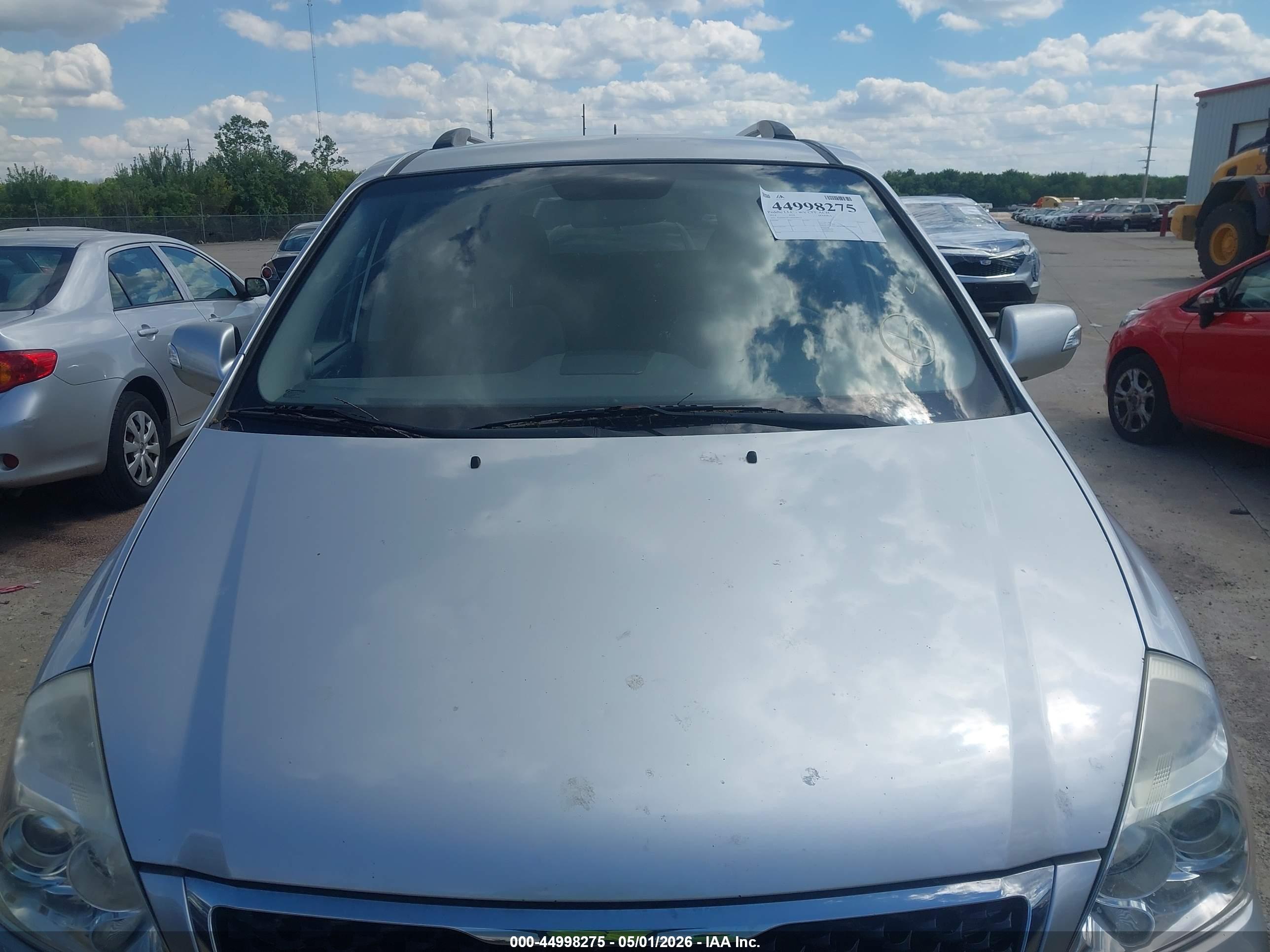 KIA SEDONA image 6