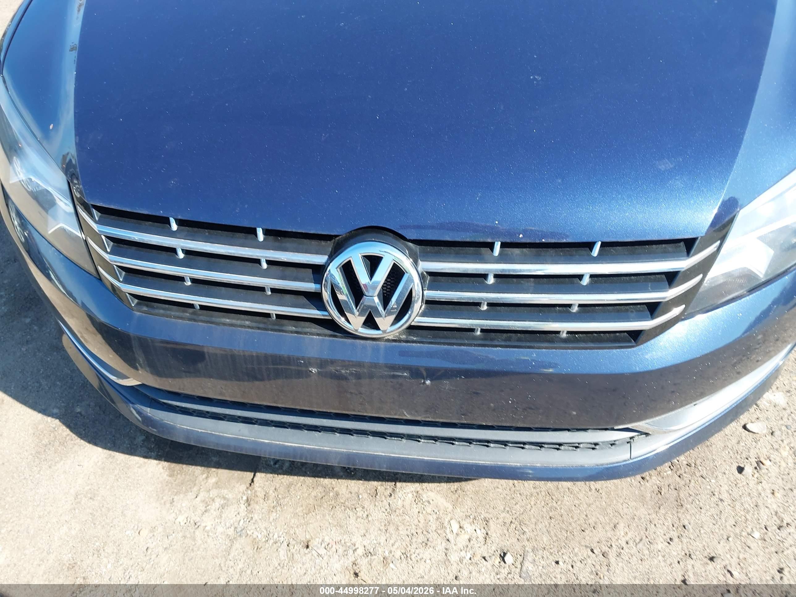 VOLKSWAGEN PASSAT image 6