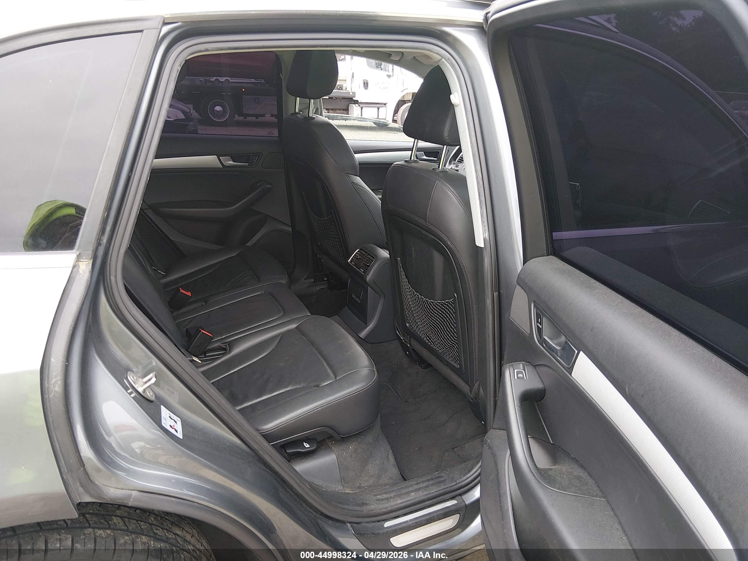 AUDI Q5 image 8