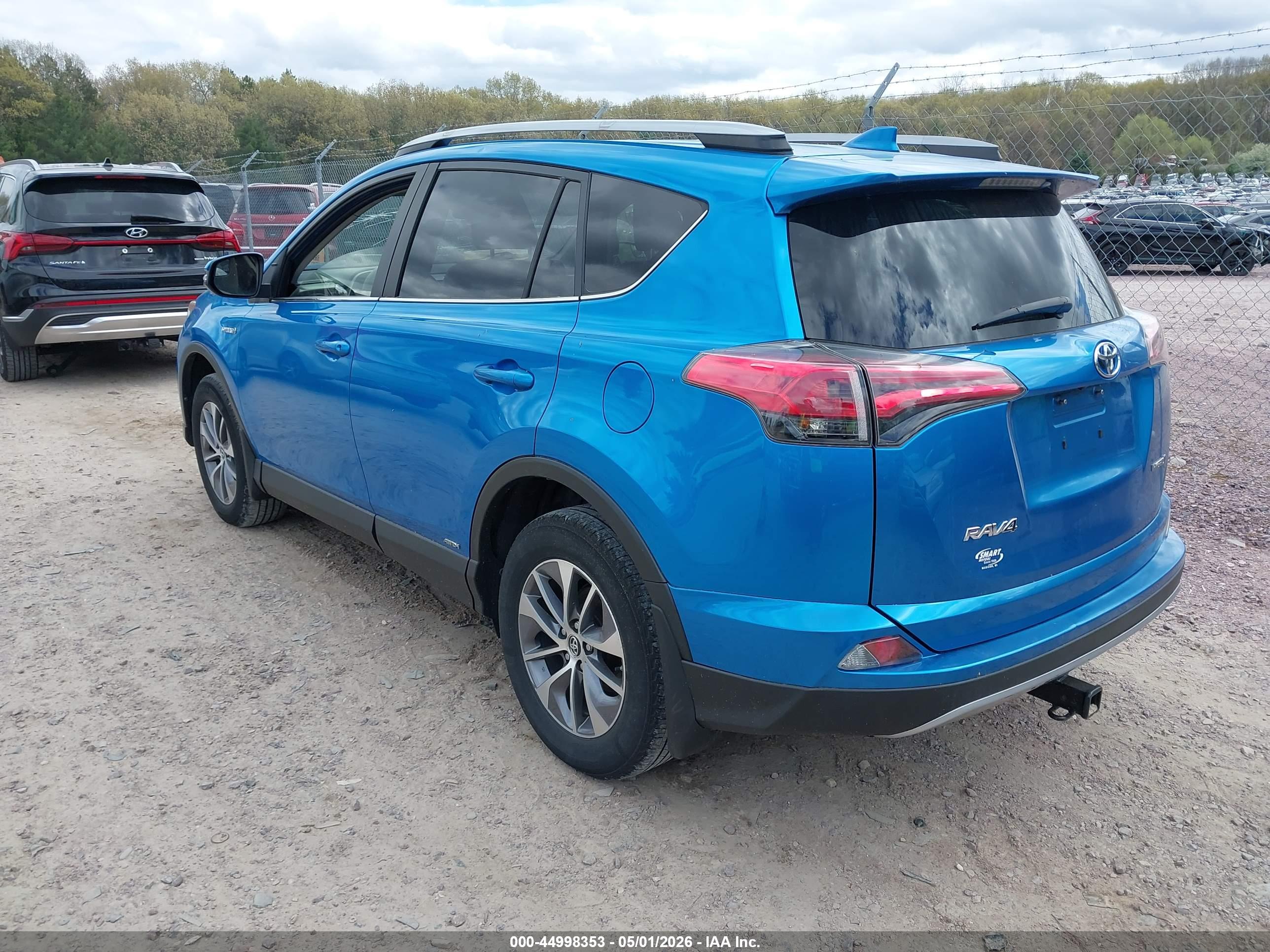 TOYOTA RAV4 image 3