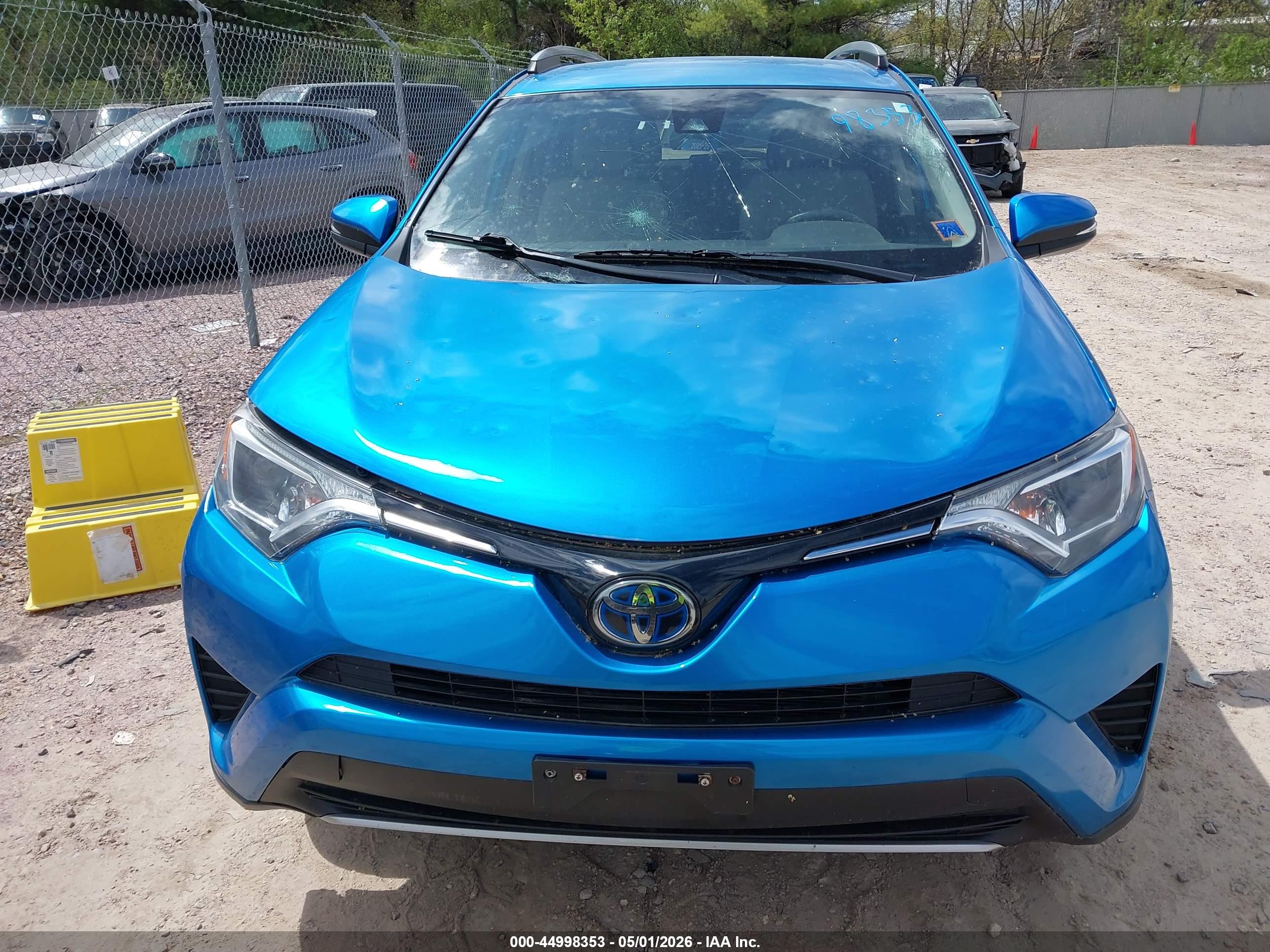 TOYOTA RAV4 image 6