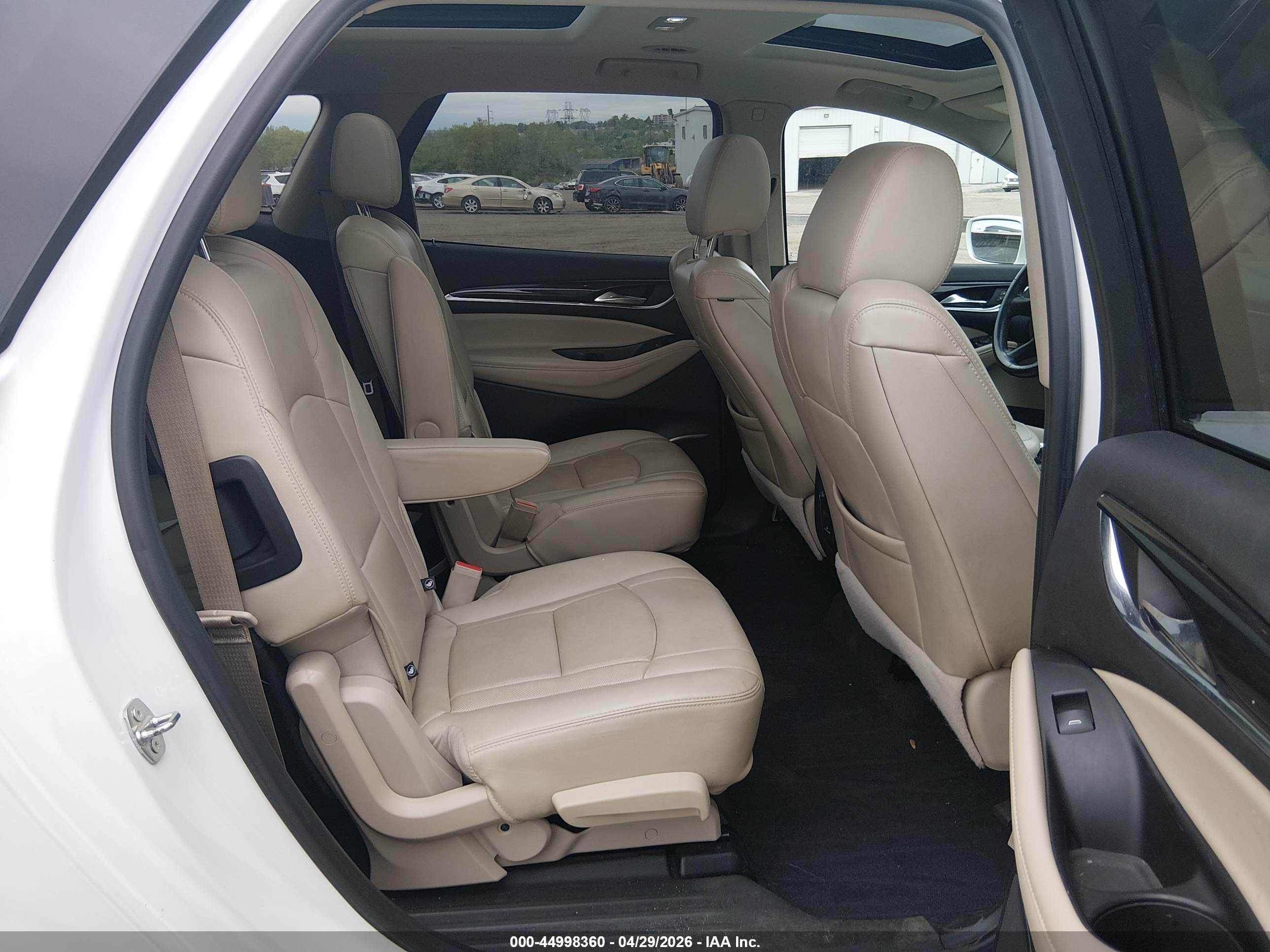 BUICK ENCLAVE image 8