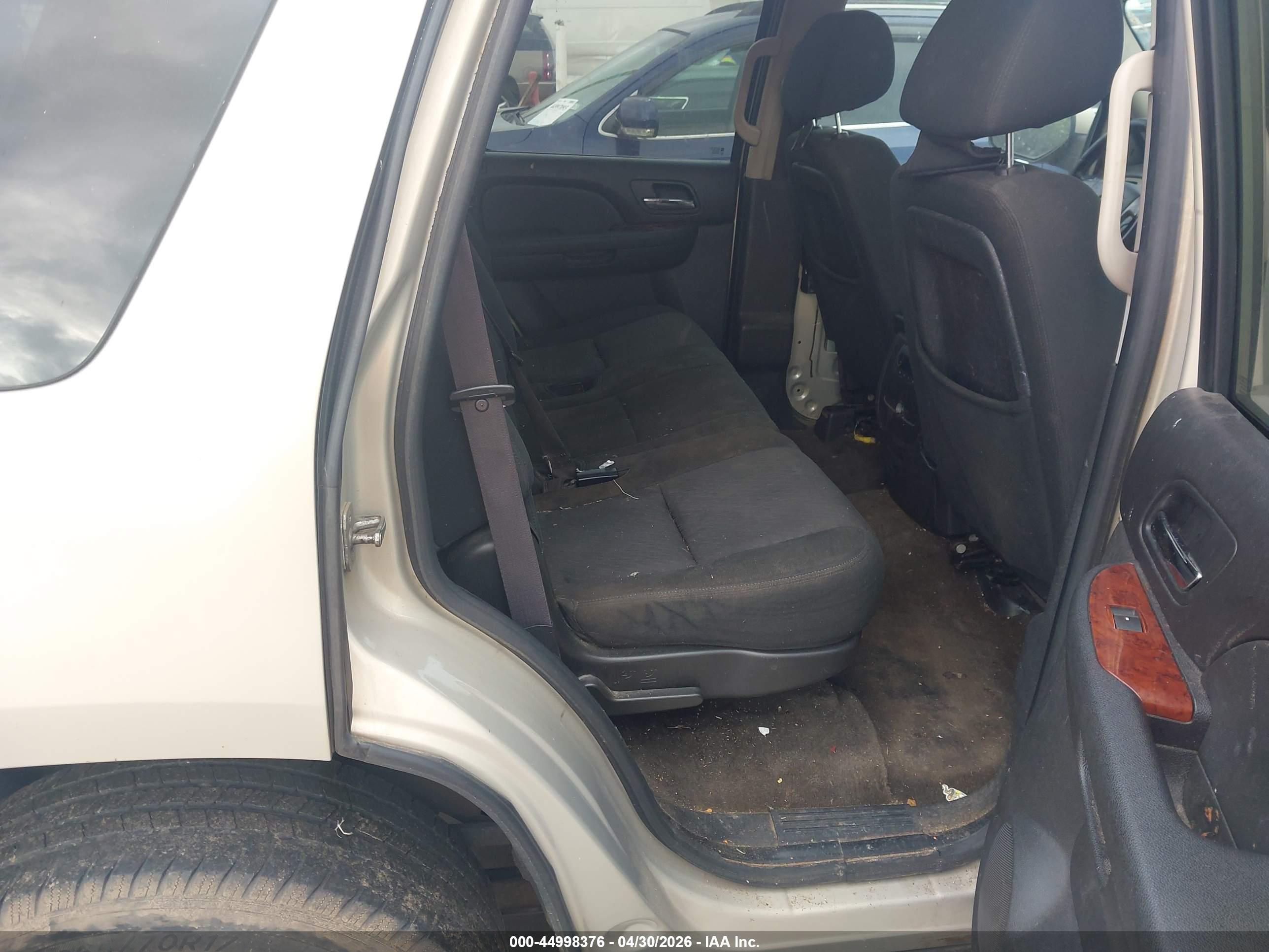 CHEVROLET TAHOE image 8