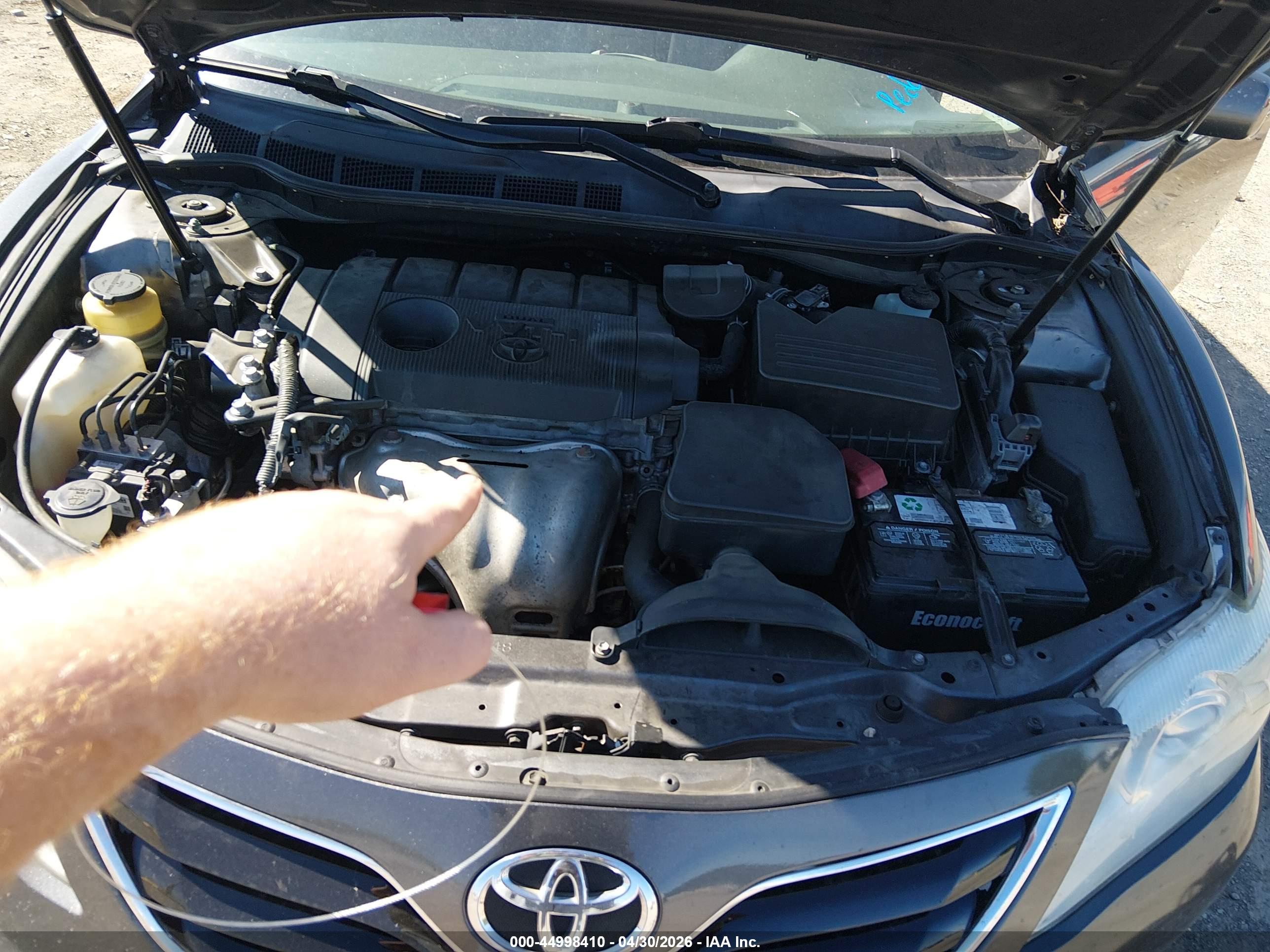 TOYOTA CAMRY image 6